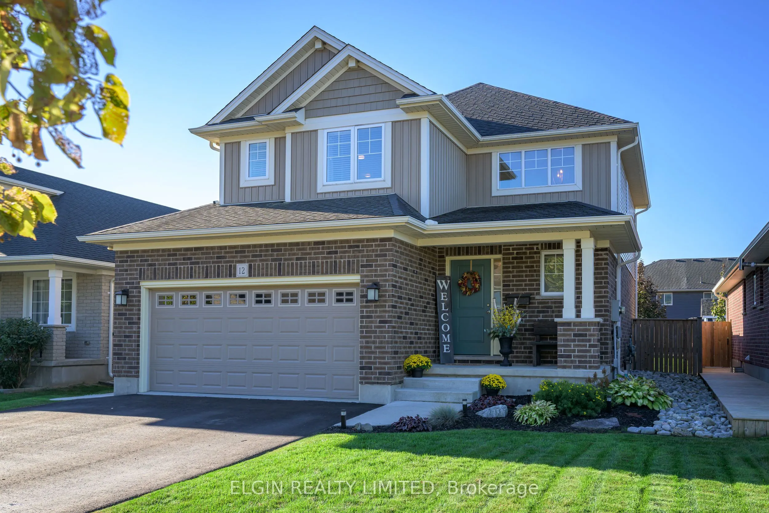12 RUSSET Lane