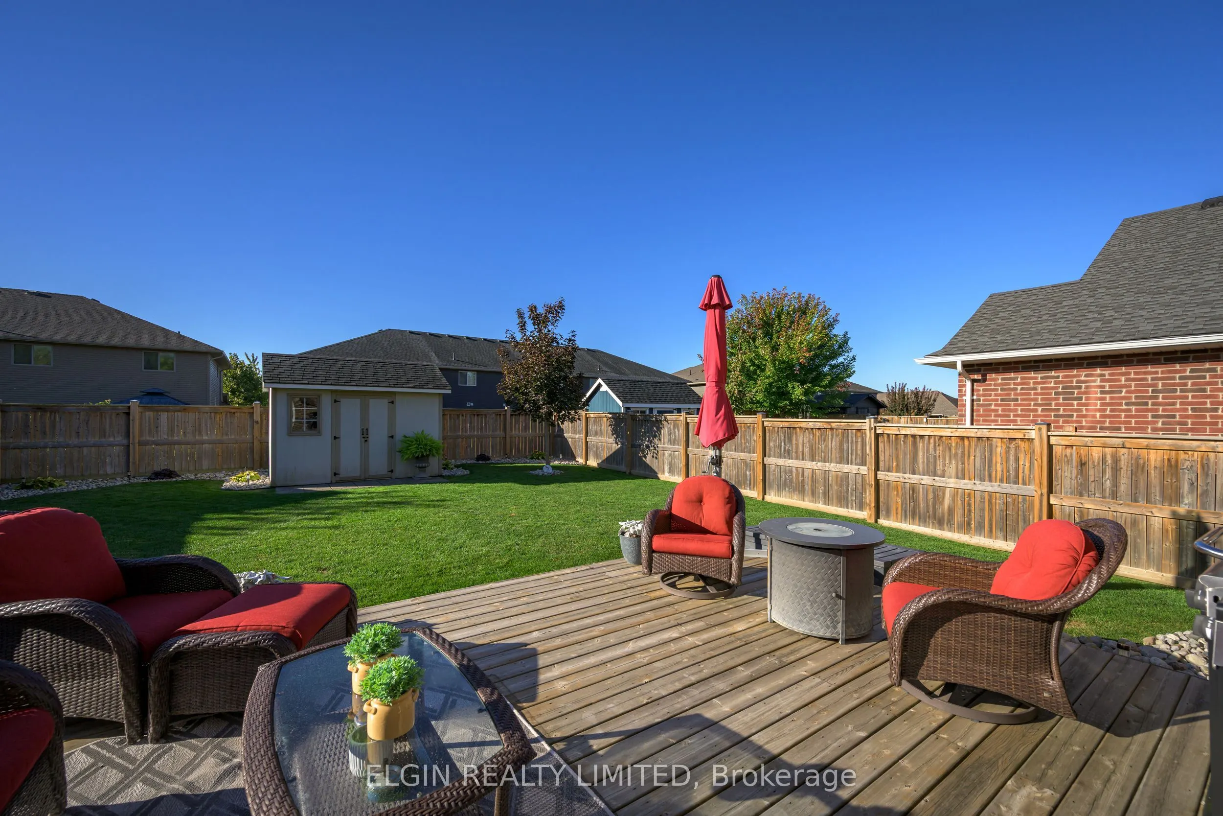 12 RUSSET Lane