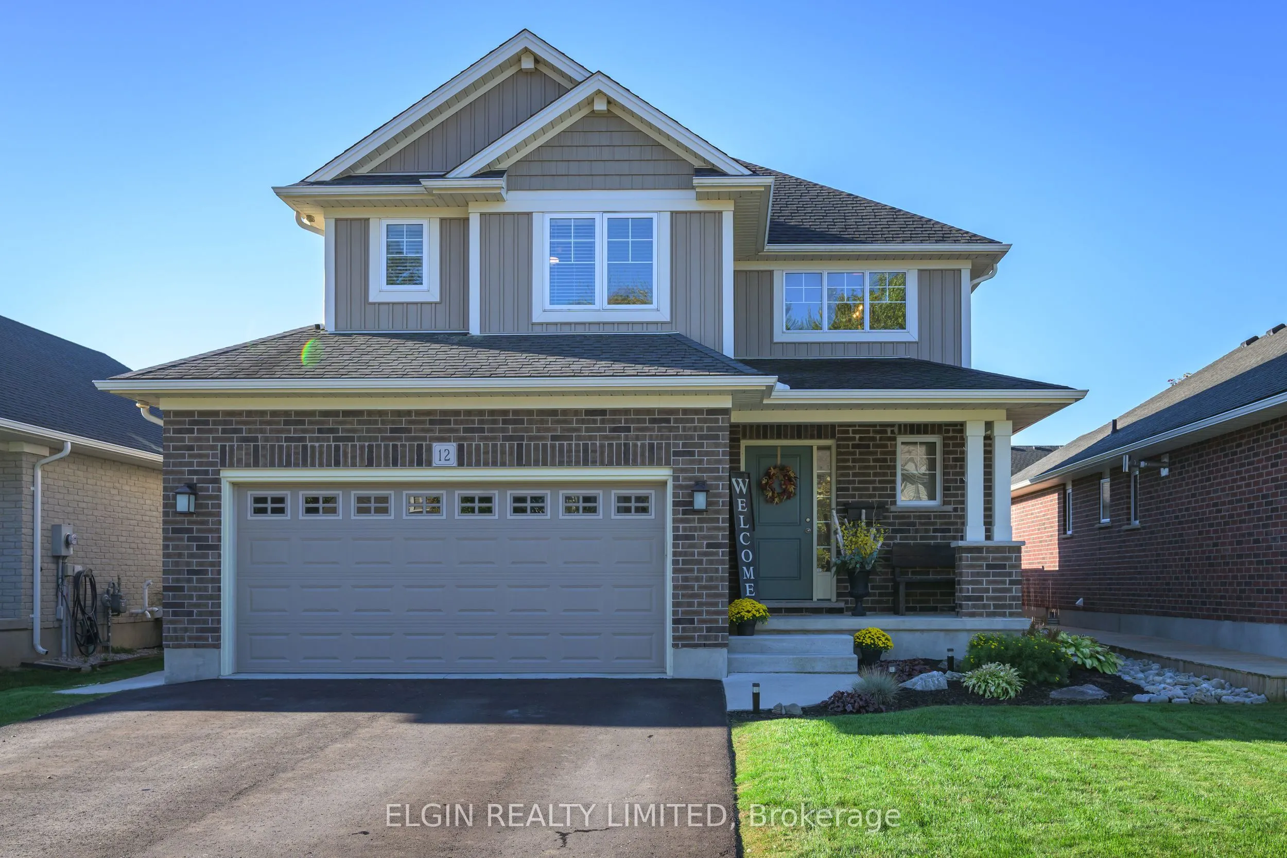 12 RUSSET Lane