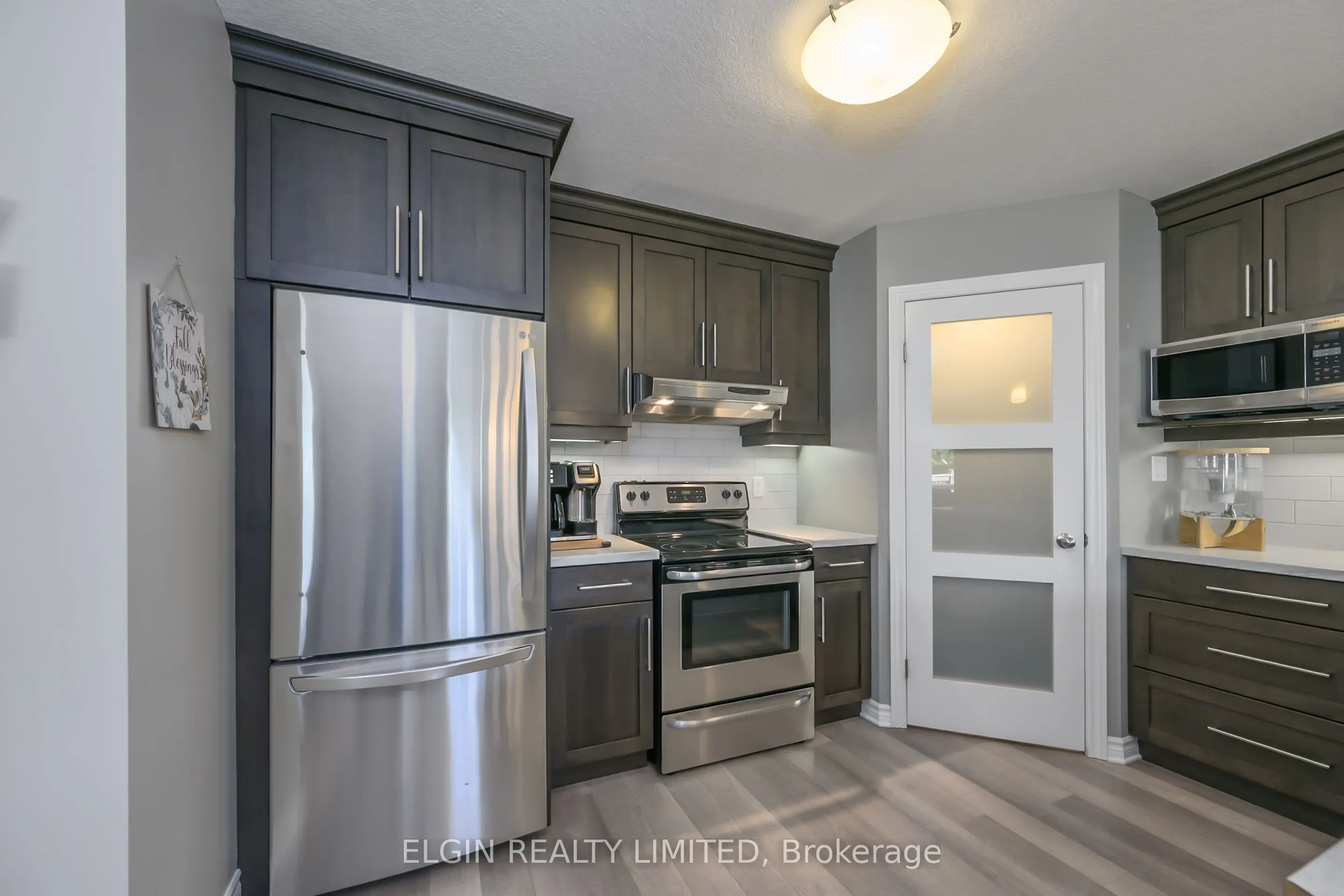 12 RUSSET Lane