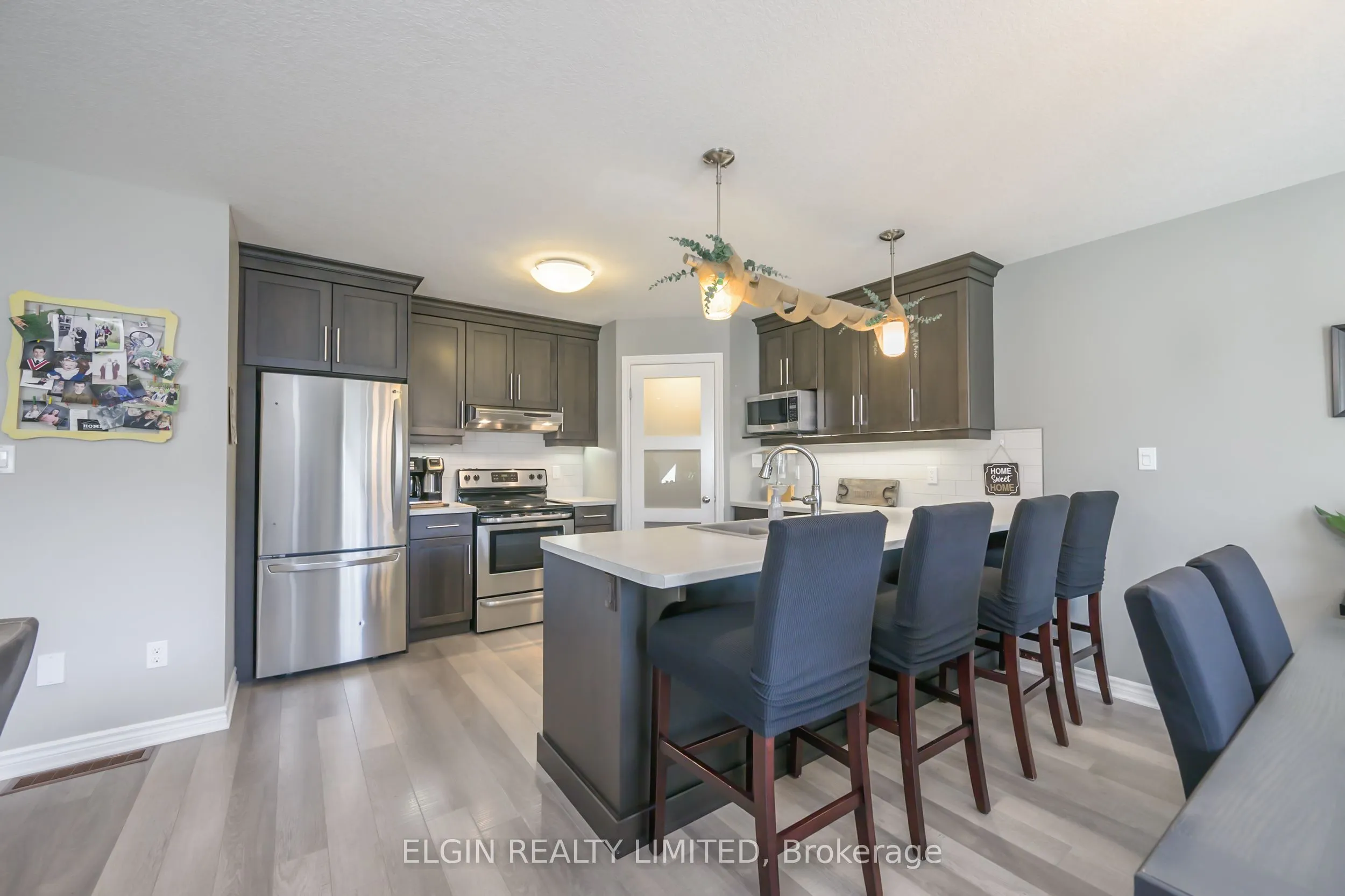 12 RUSSET Lane