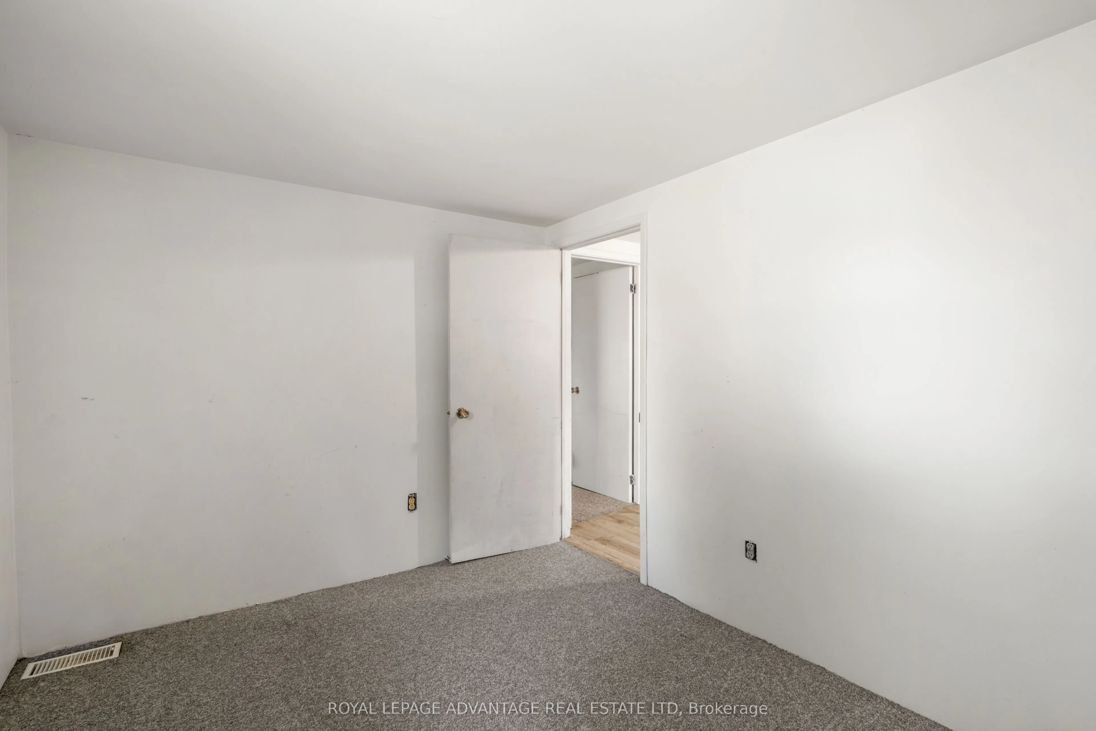 79 Broadview Avenue W