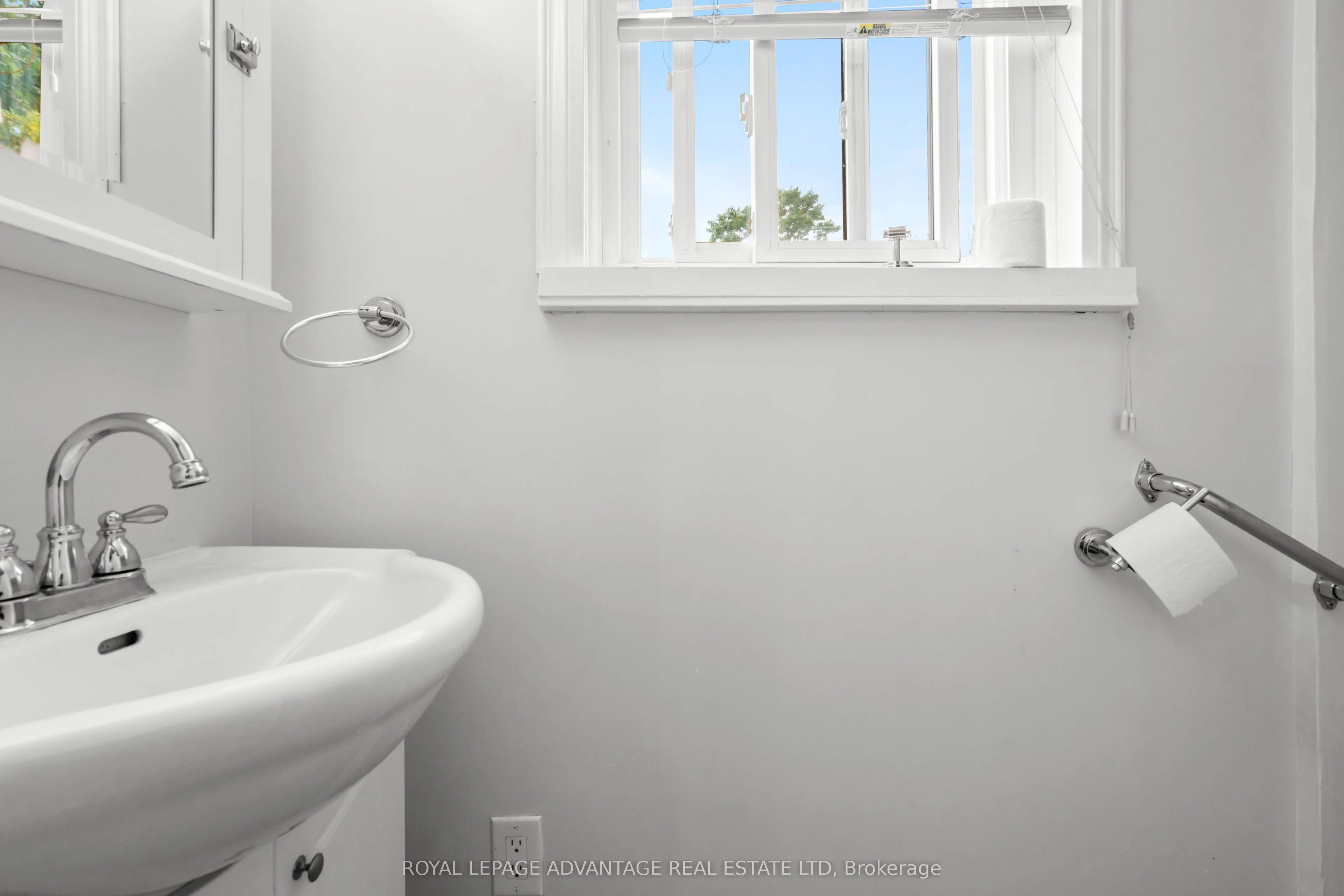 79 Broadview Avenue W