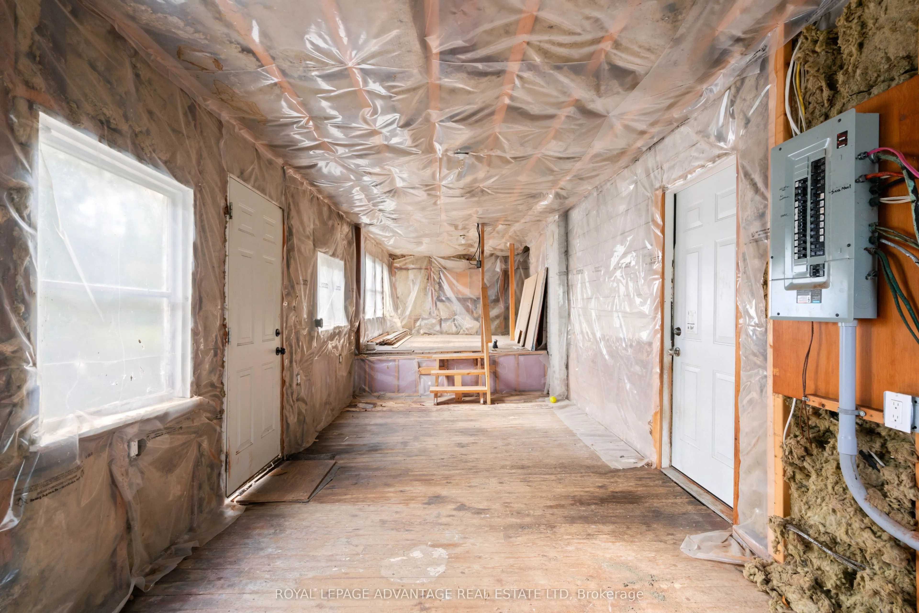 79 Broadview Avenue W