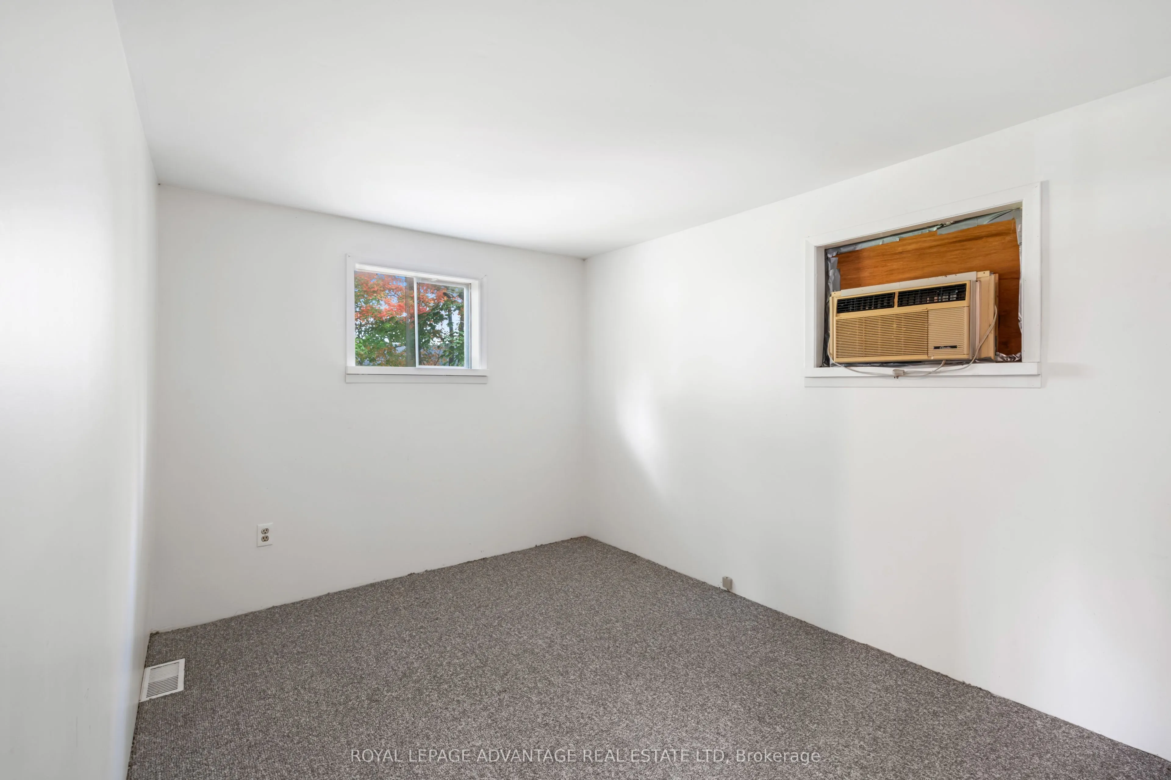 79 Broadview Avenue W