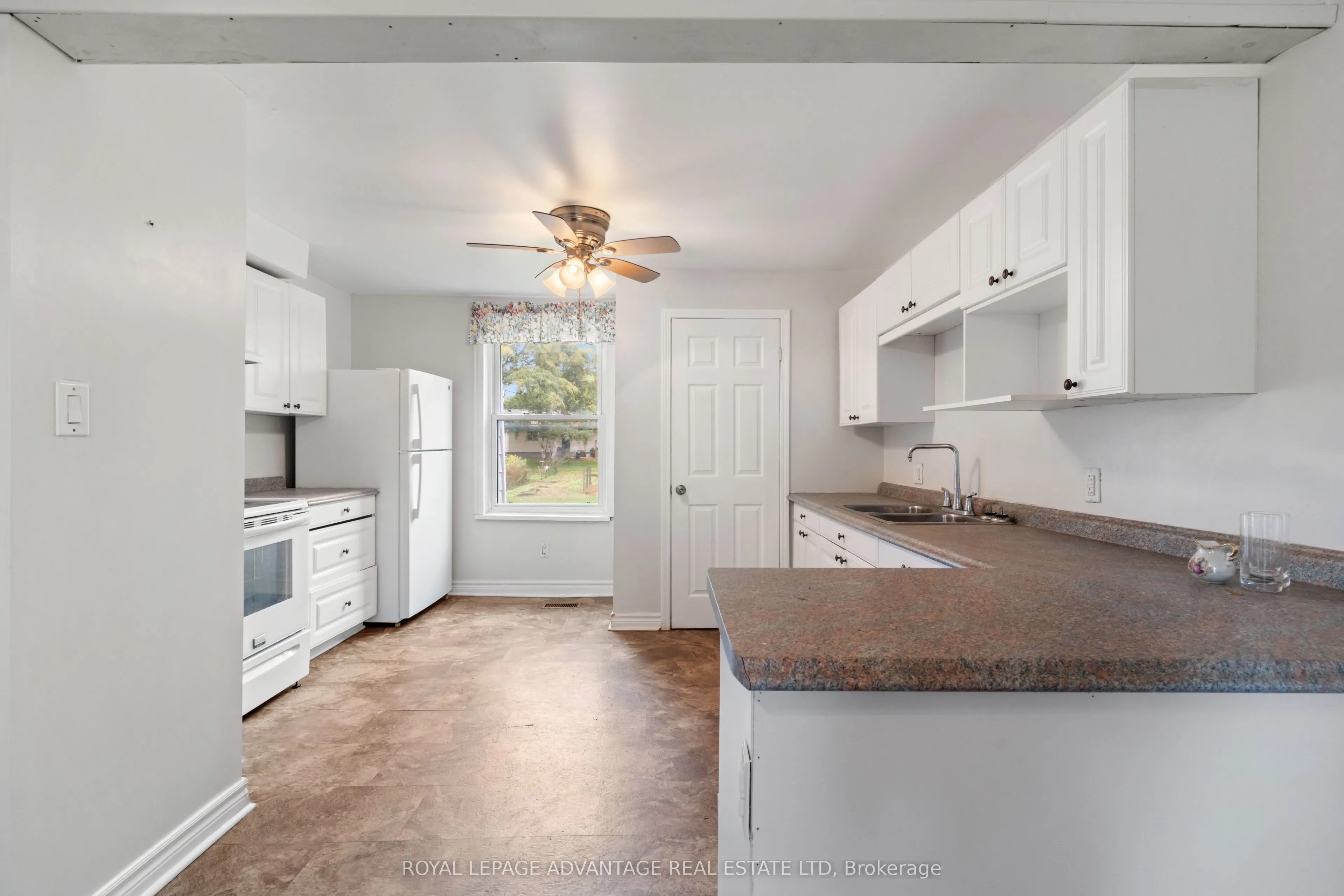 79 Broadview Avenue W