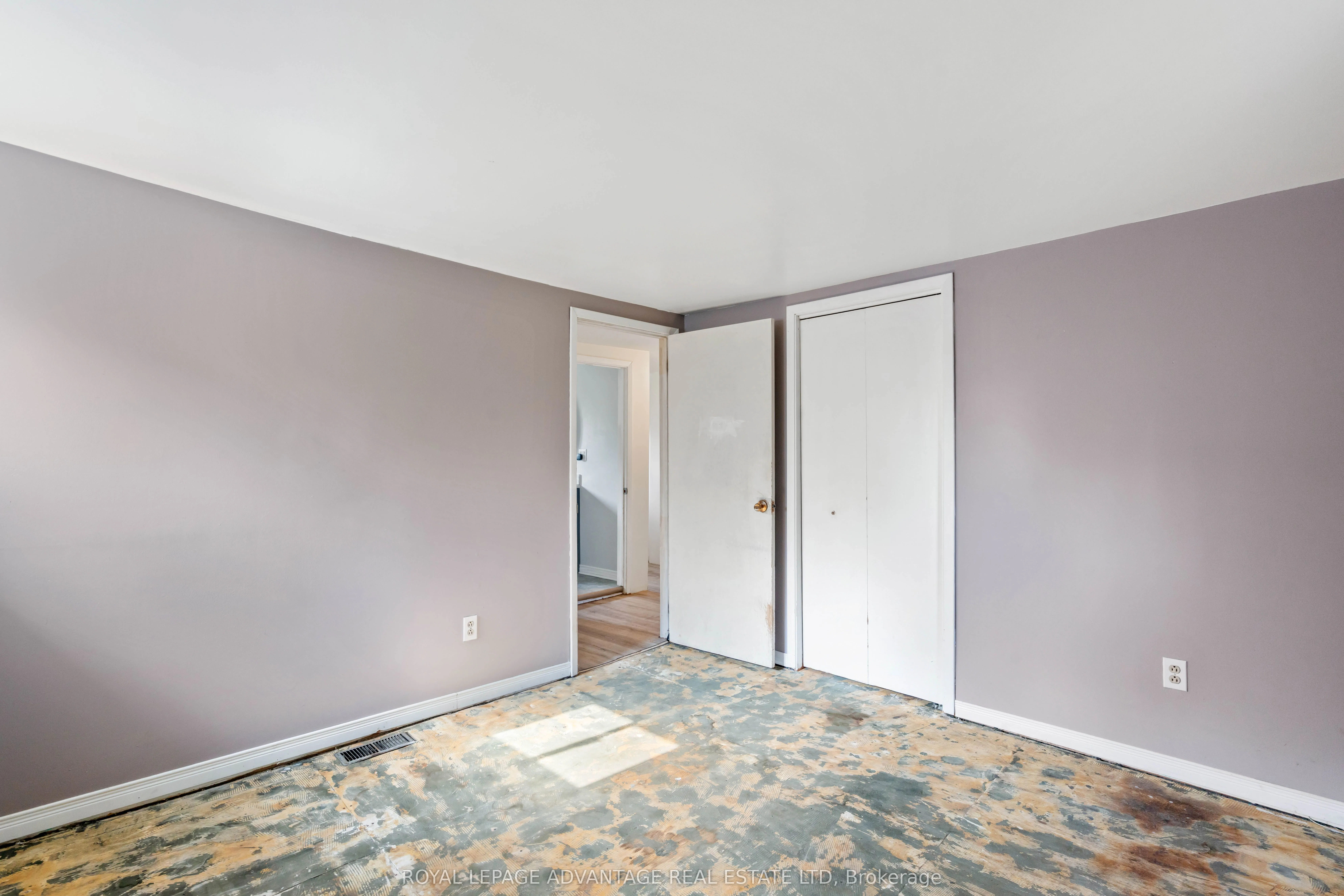 79 Broadview Avenue W