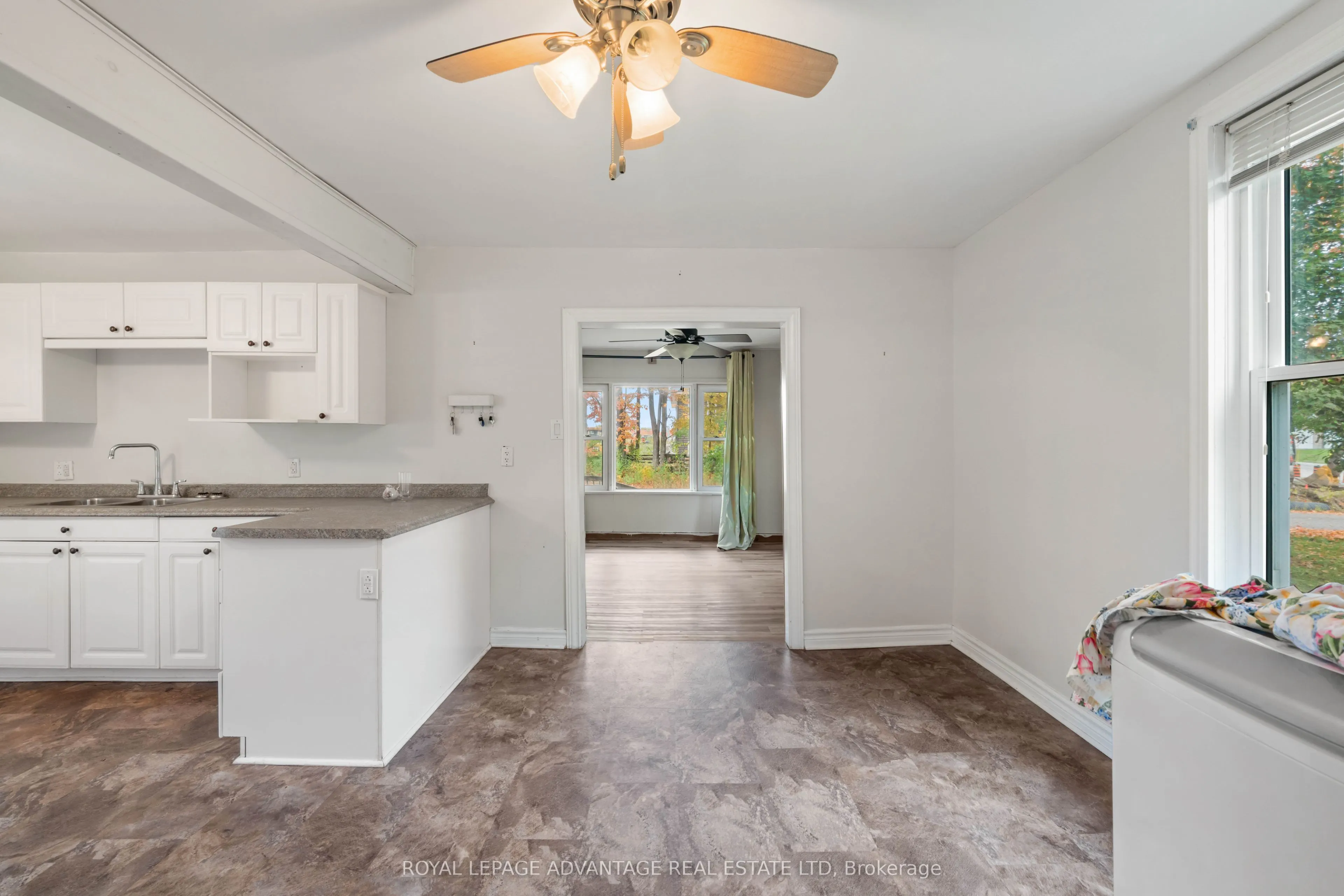 79 Broadview Avenue W