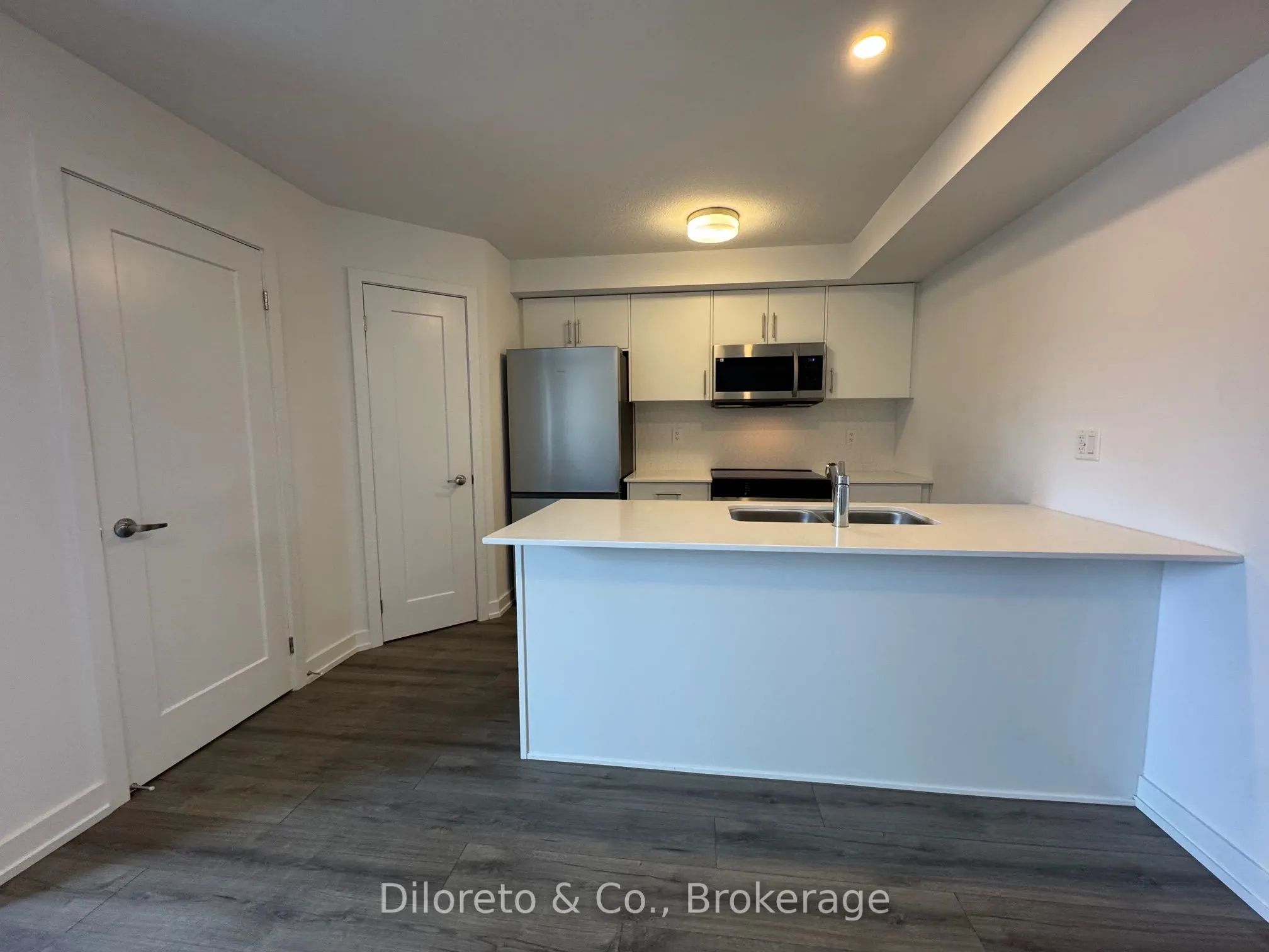 940 St. David Street N, #21