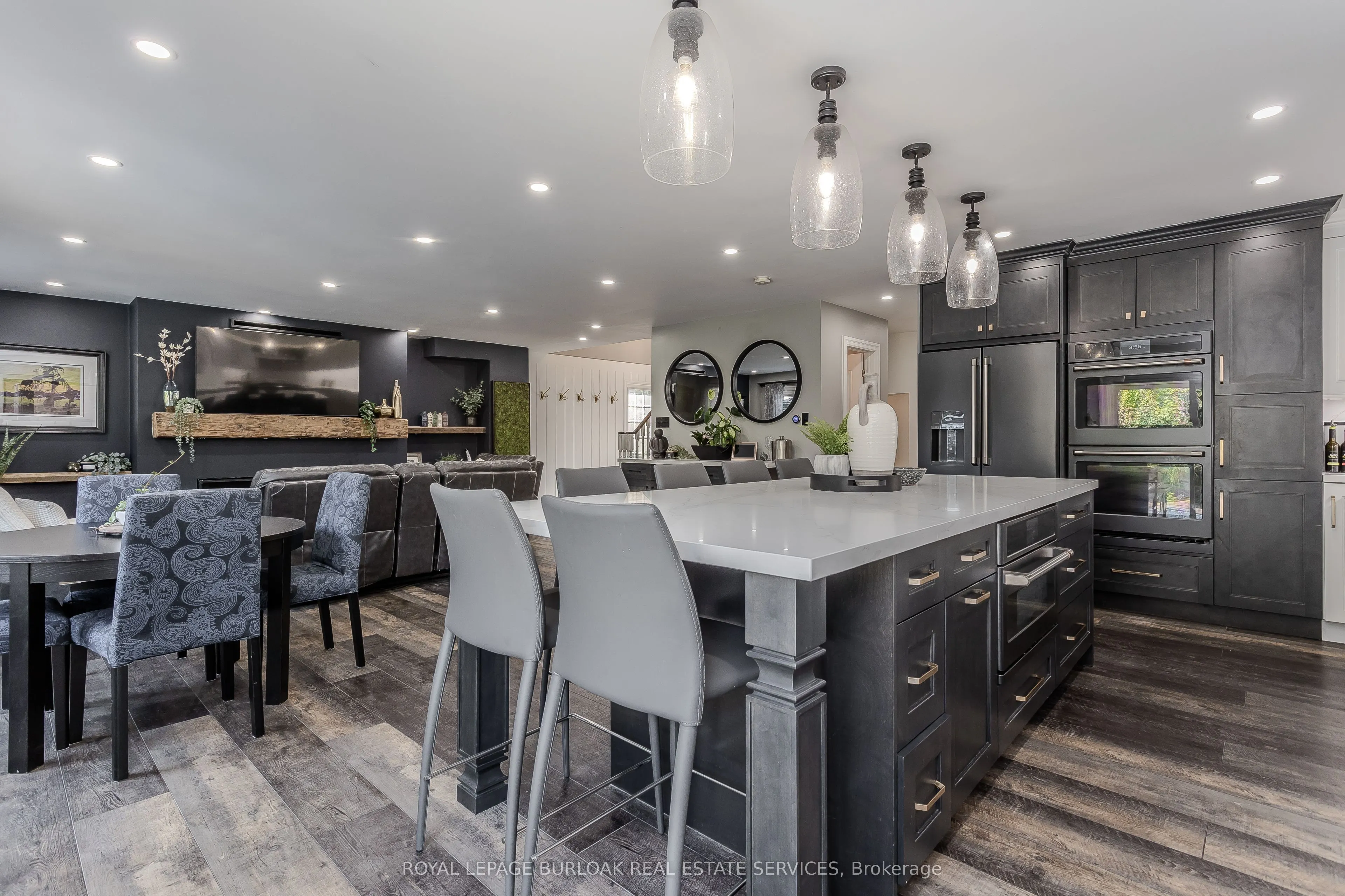 96 Laurendale Avenue