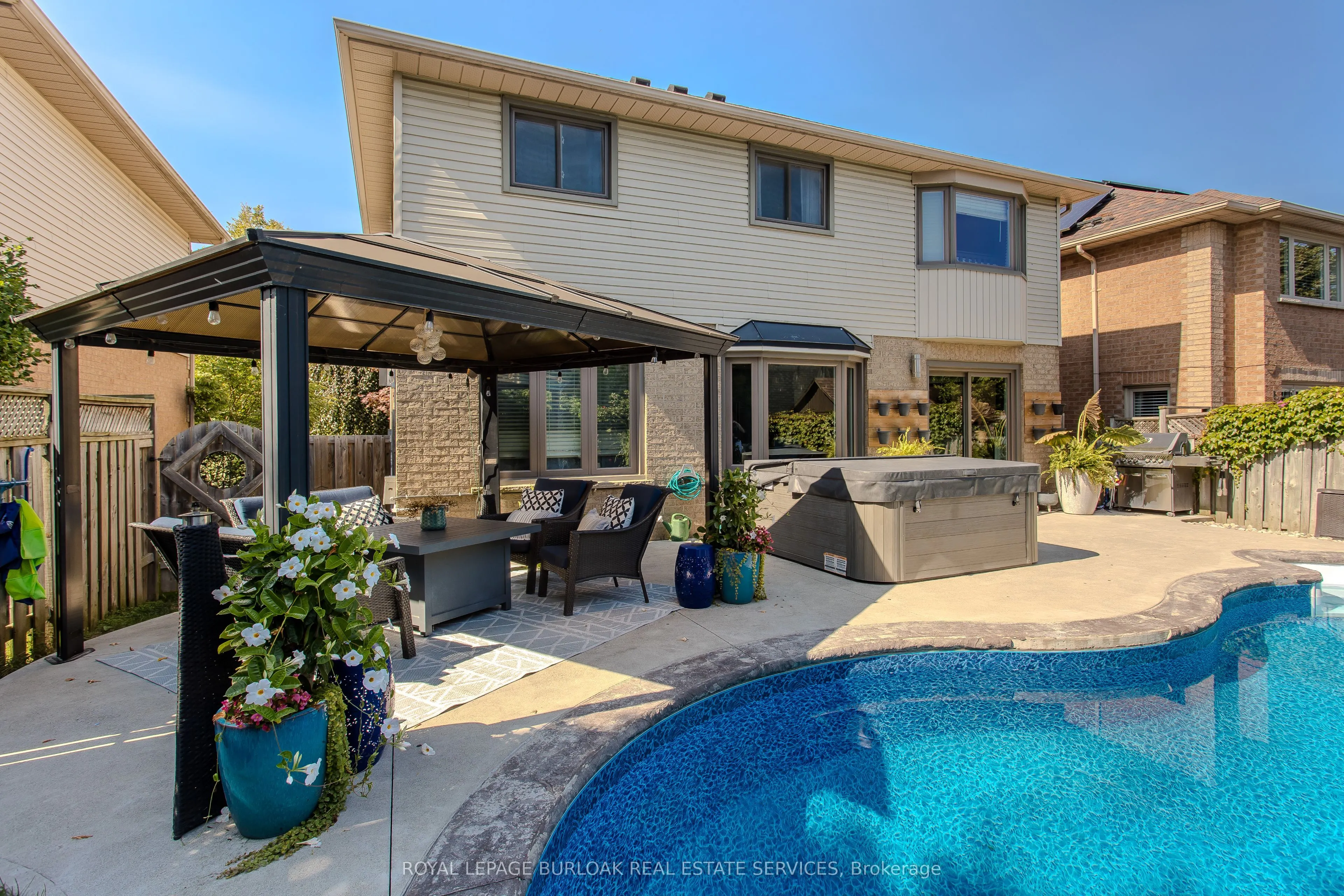 96 Laurendale Avenue
