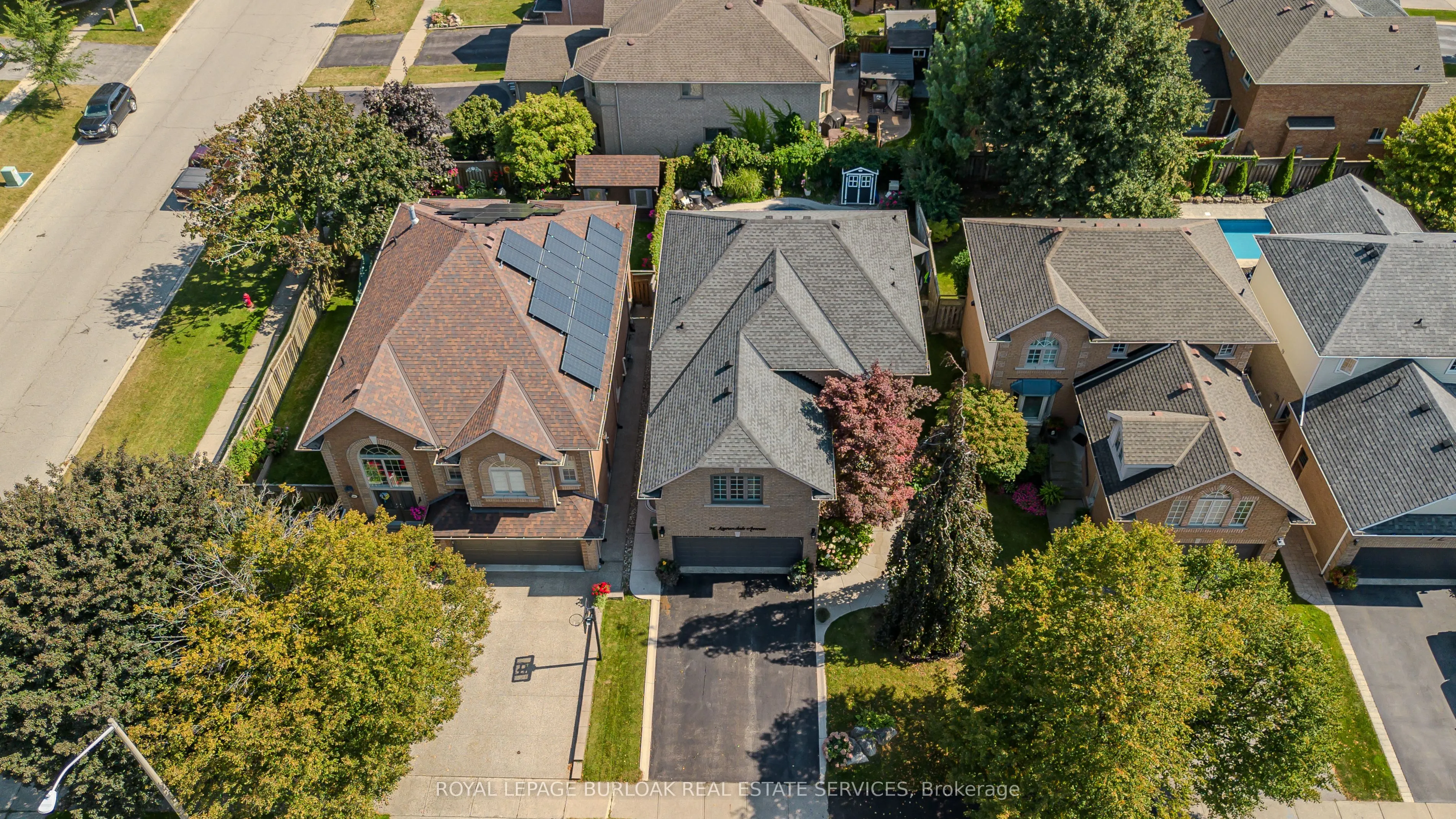 96 Laurendale Avenue