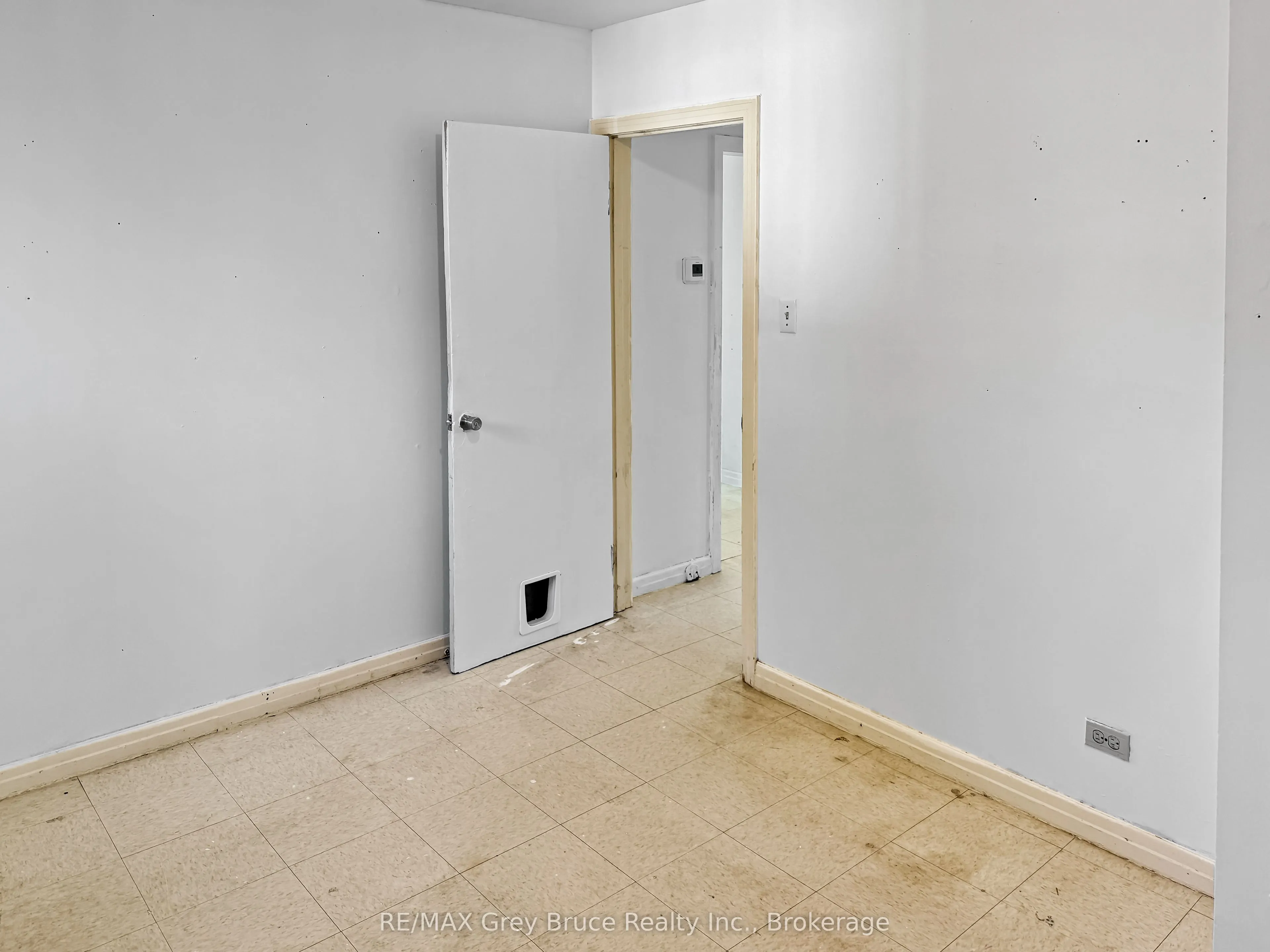 1348 Seventh Avenue W