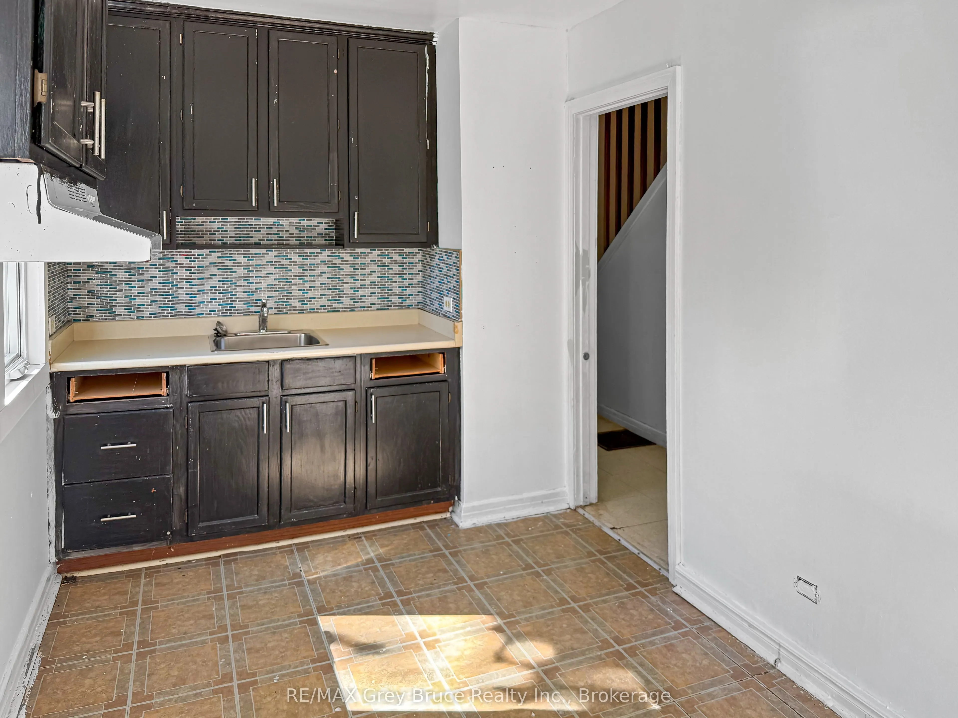 1348 Seventh Avenue W