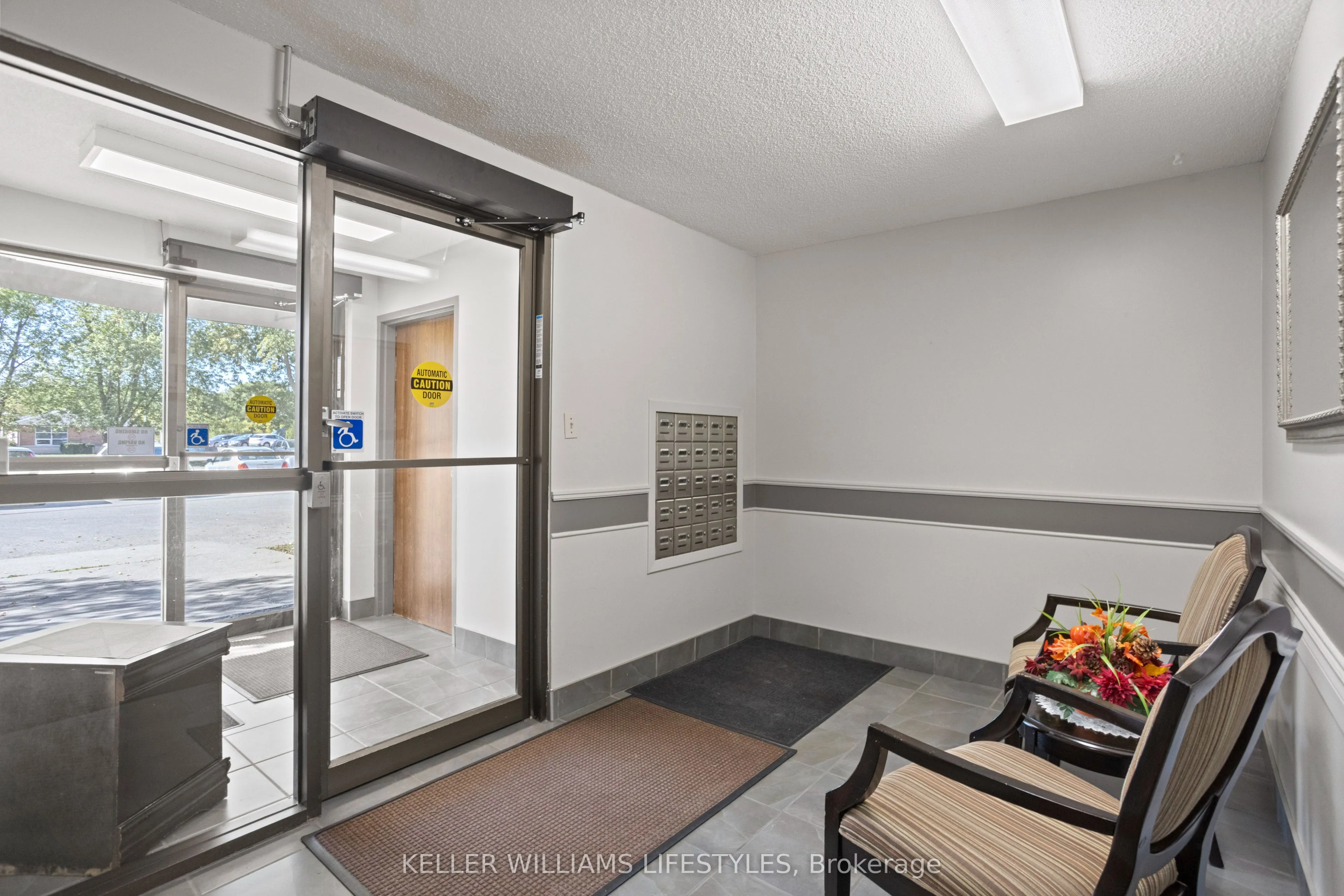 91 Spruce Street W, #307