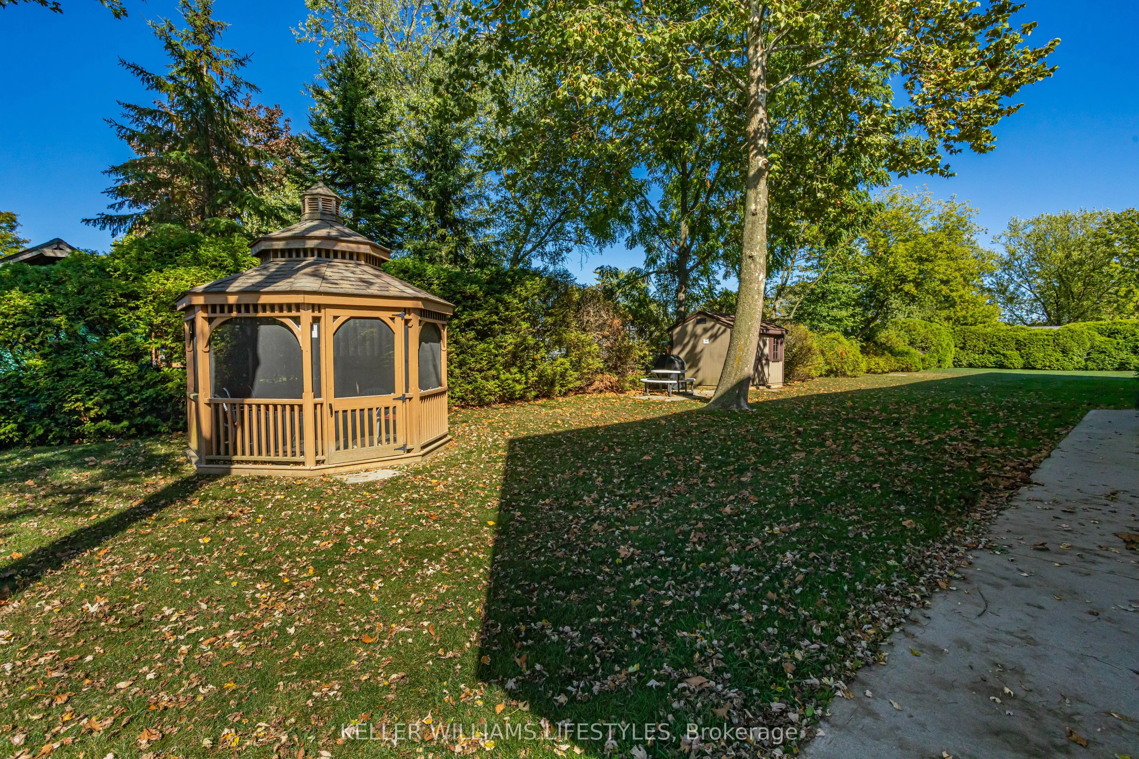 91 Spruce Street W, #307