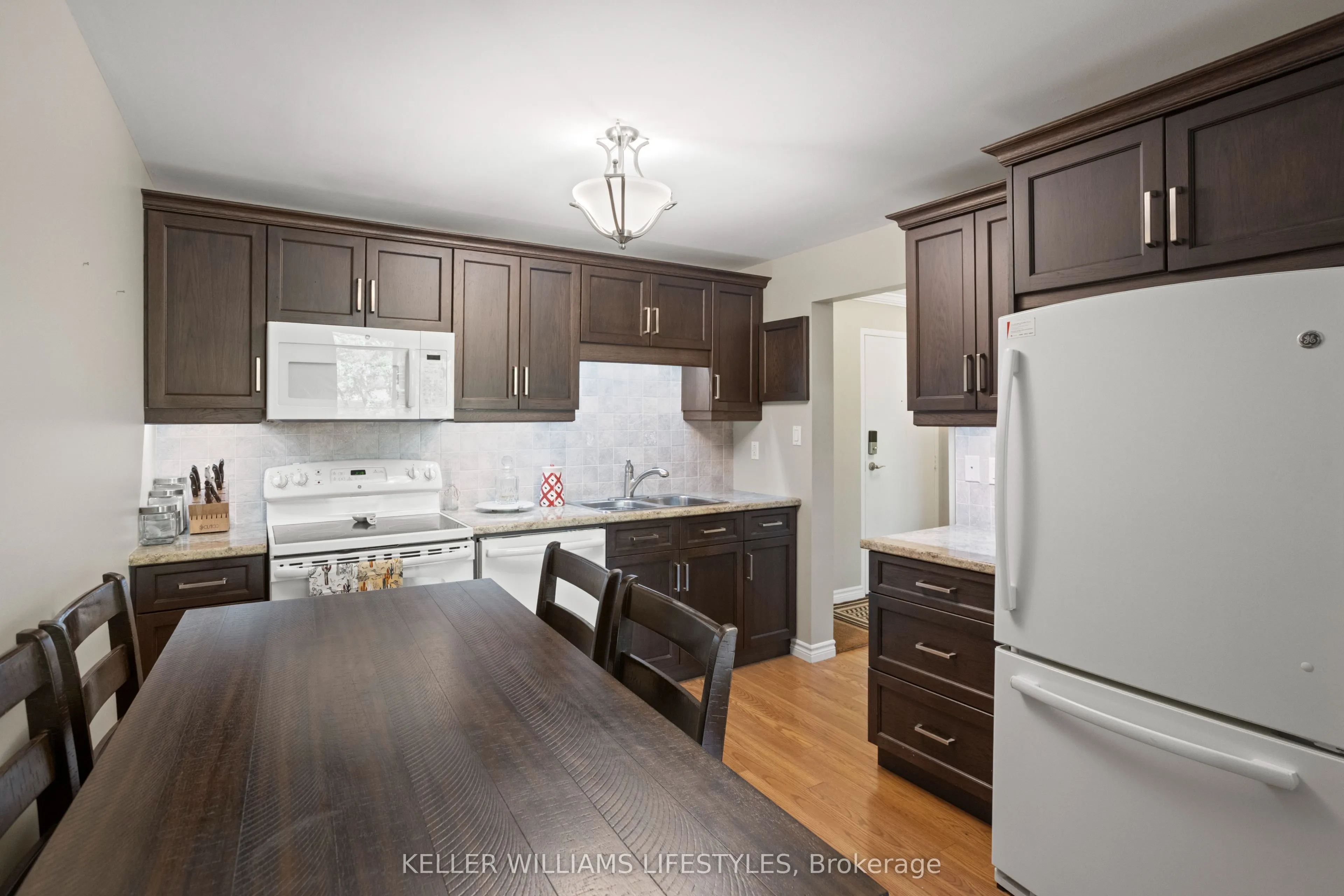 91 Spruce Street W, #307