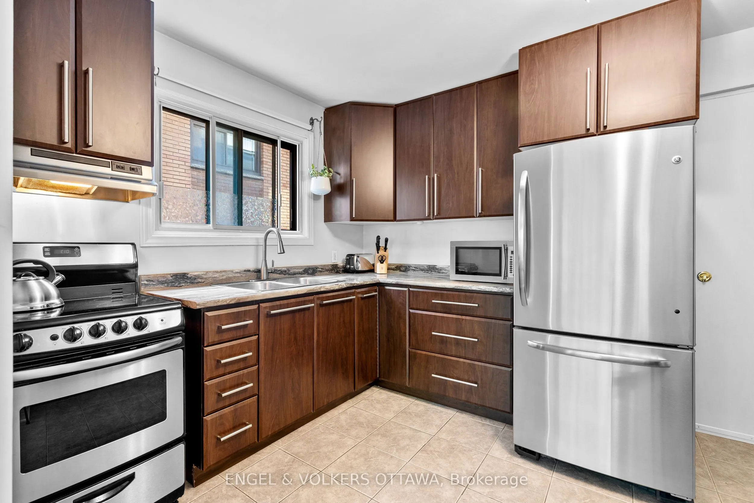 270 Beechwood Avenue, #11