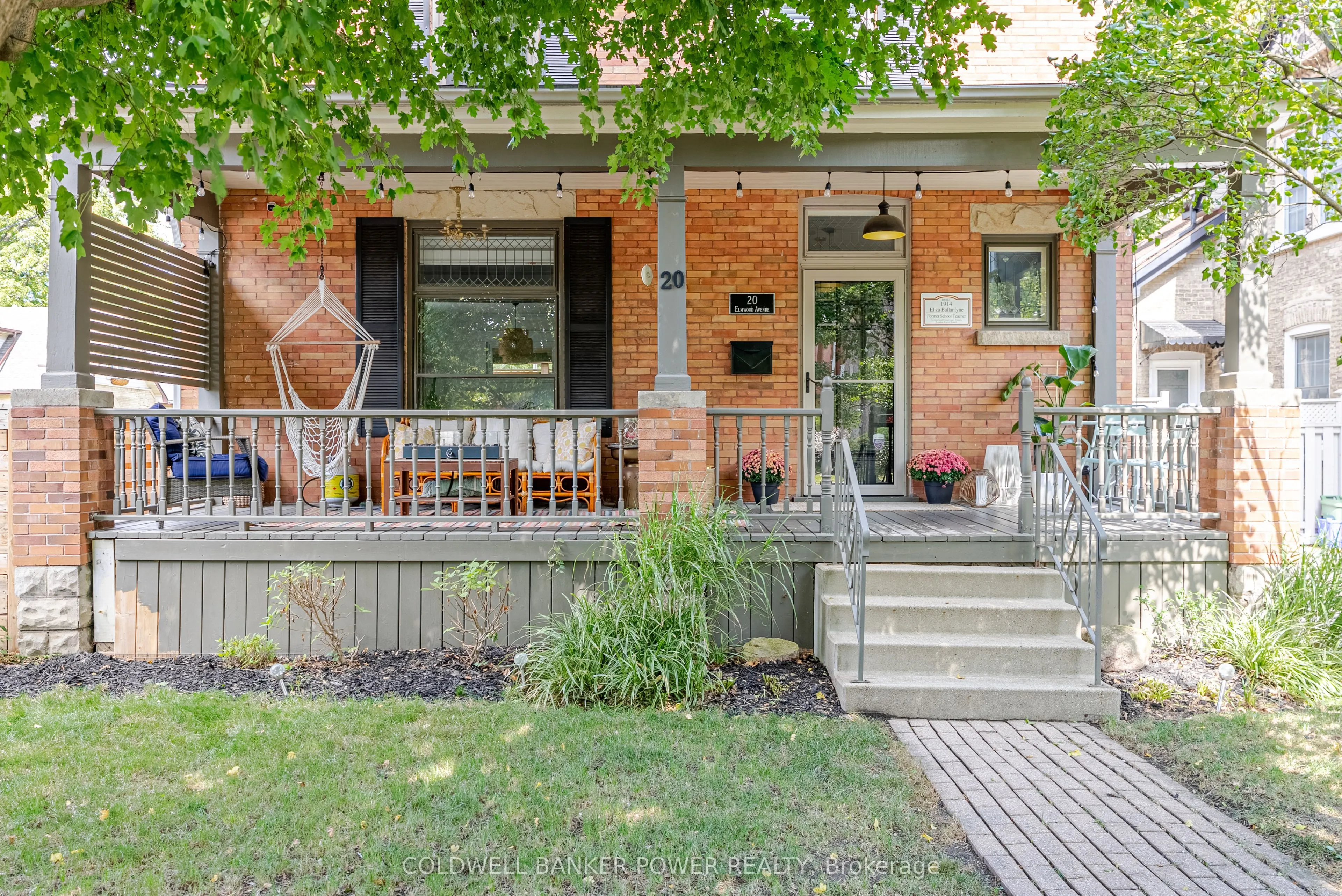 20 Elmwood Avenue E