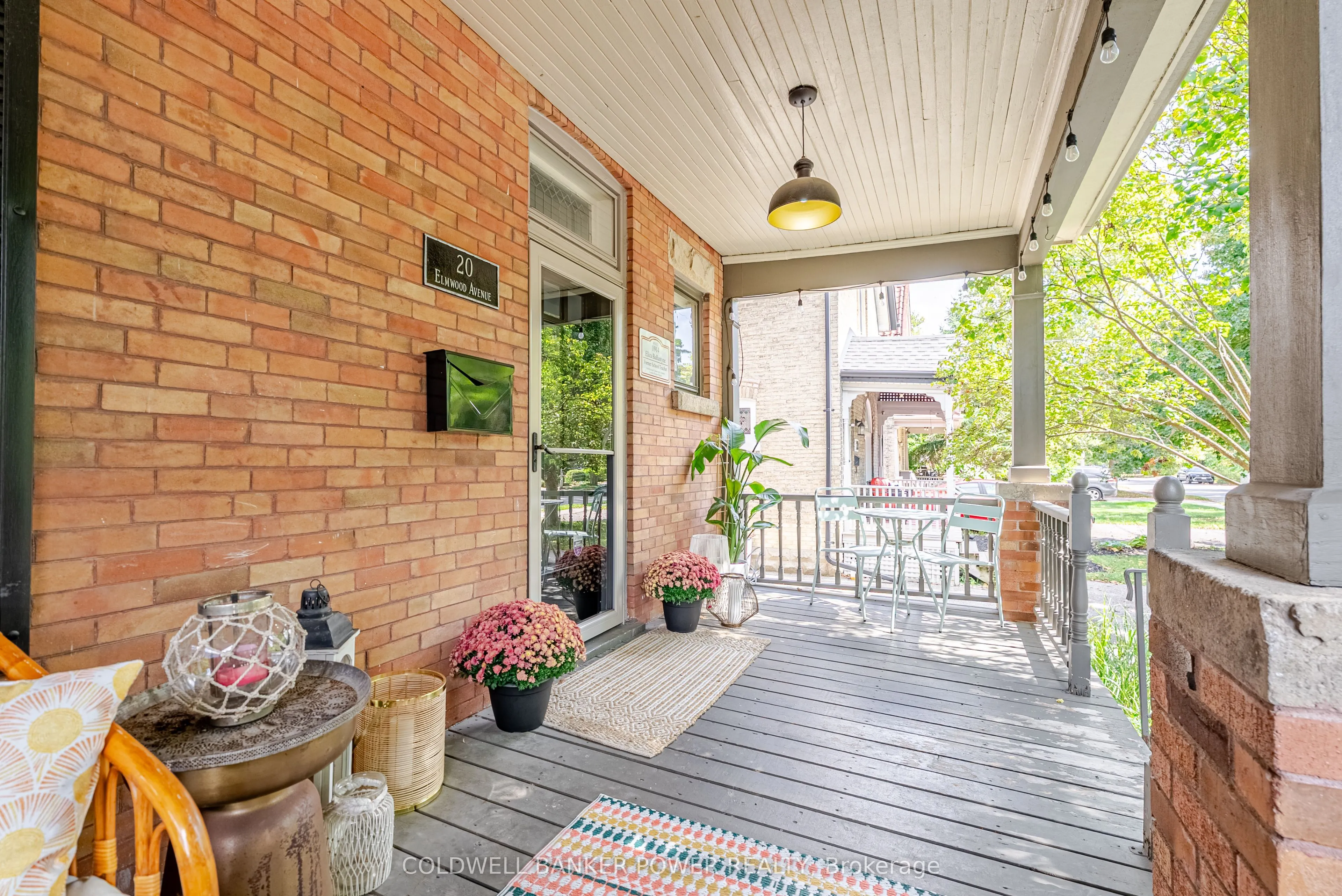 20 Elmwood Avenue E