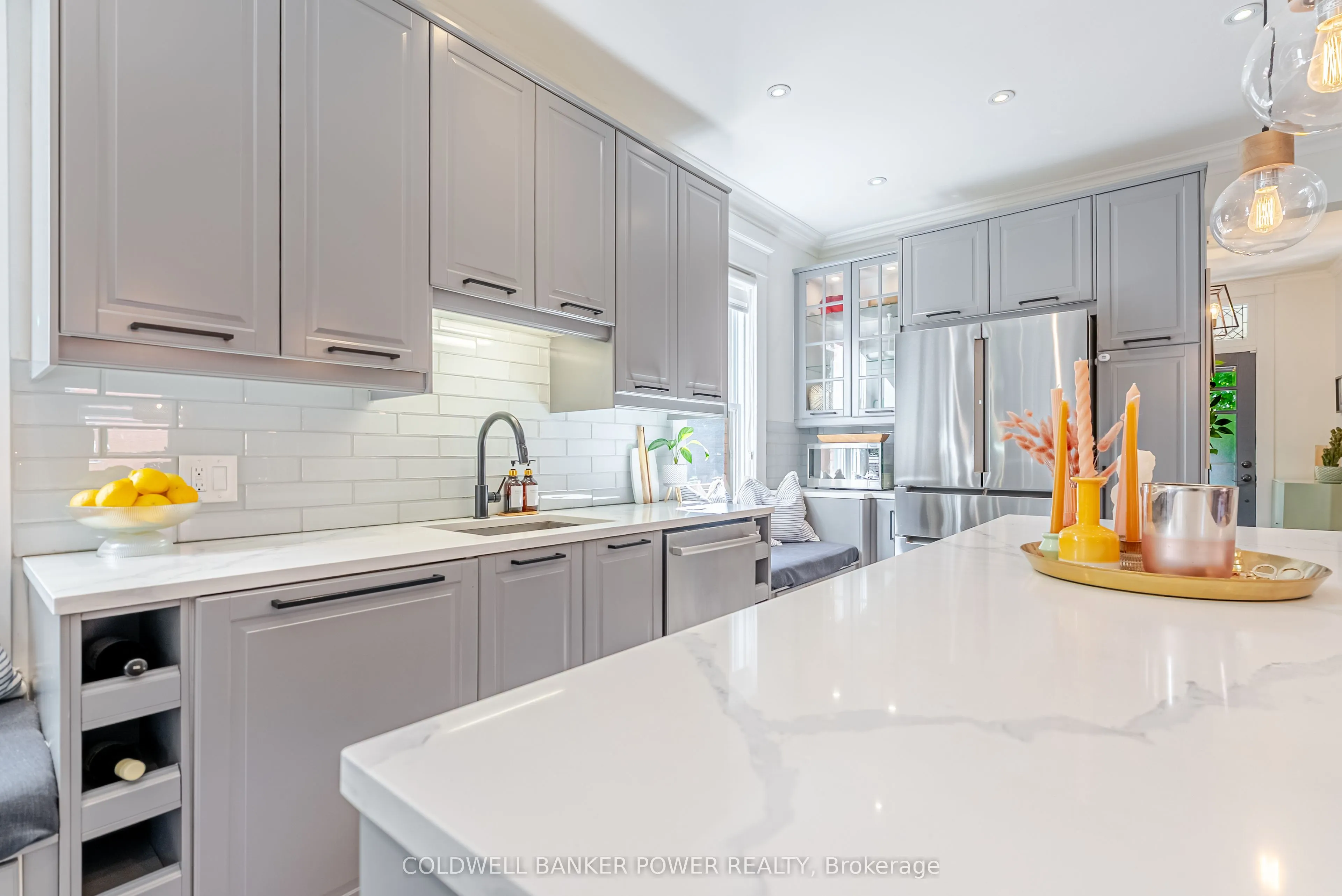20 Elmwood Avenue E