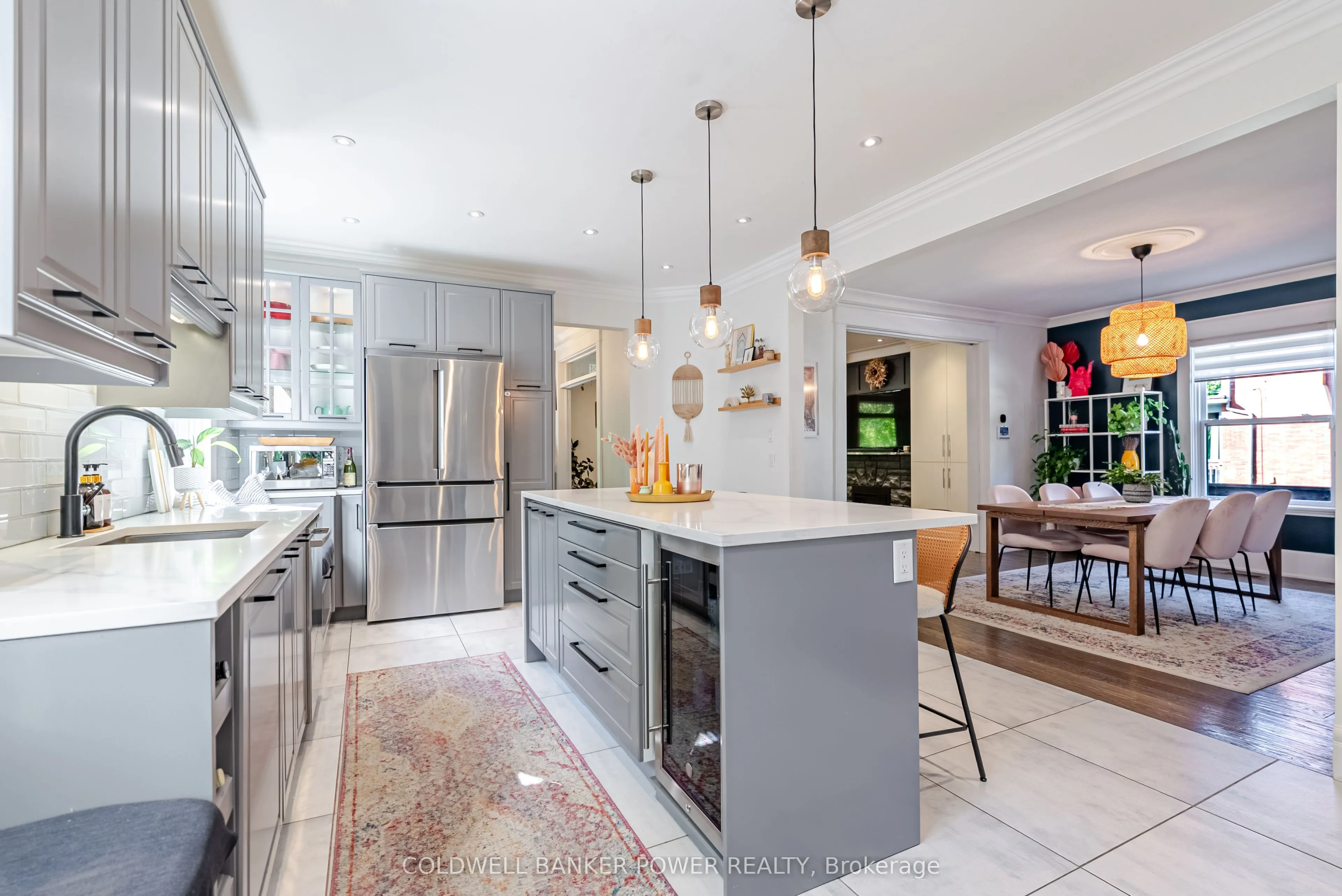 20 Elmwood Avenue E