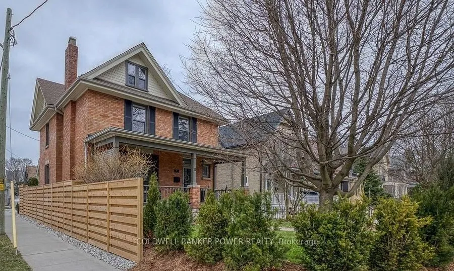 20 Elmwood Avenue E