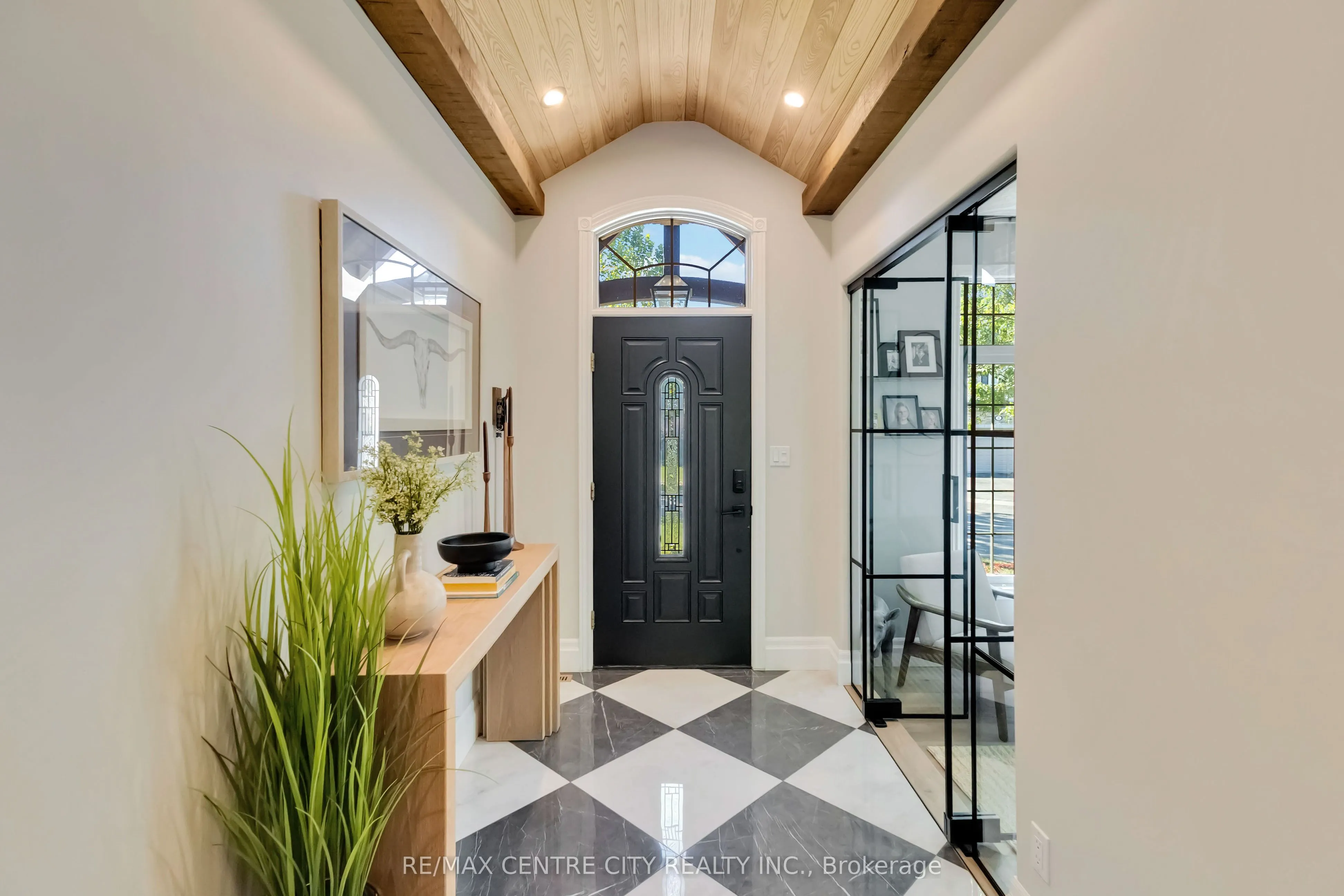 7 Mary Bucke Street