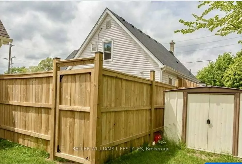 118 Brampton Road