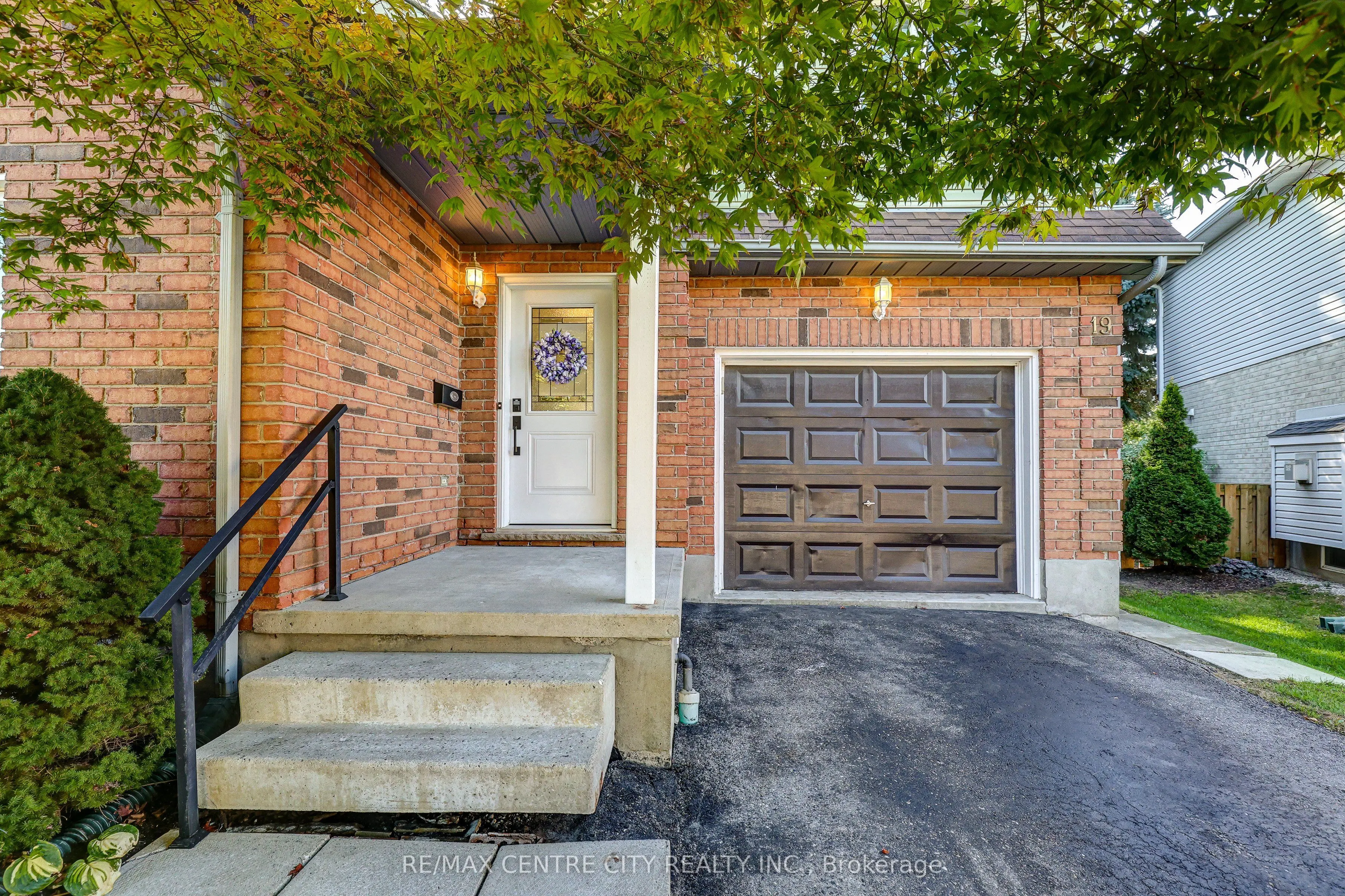 19 Lyford Court
