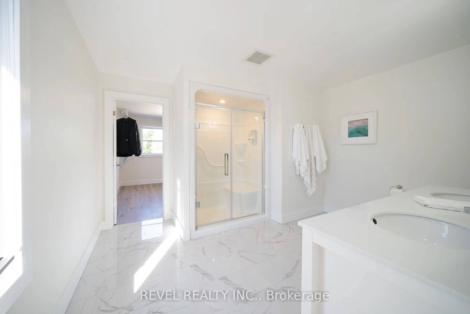 38 Lakeview Avenue