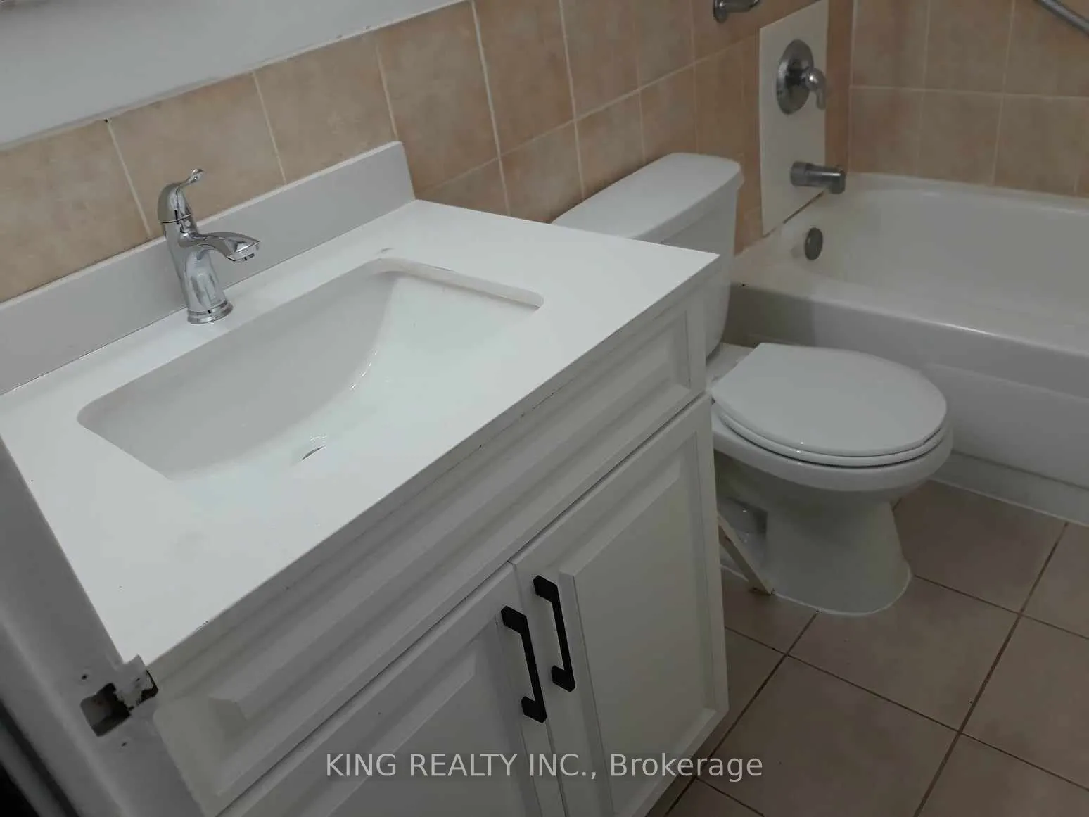 563 MORNINGTON Avenue, #302