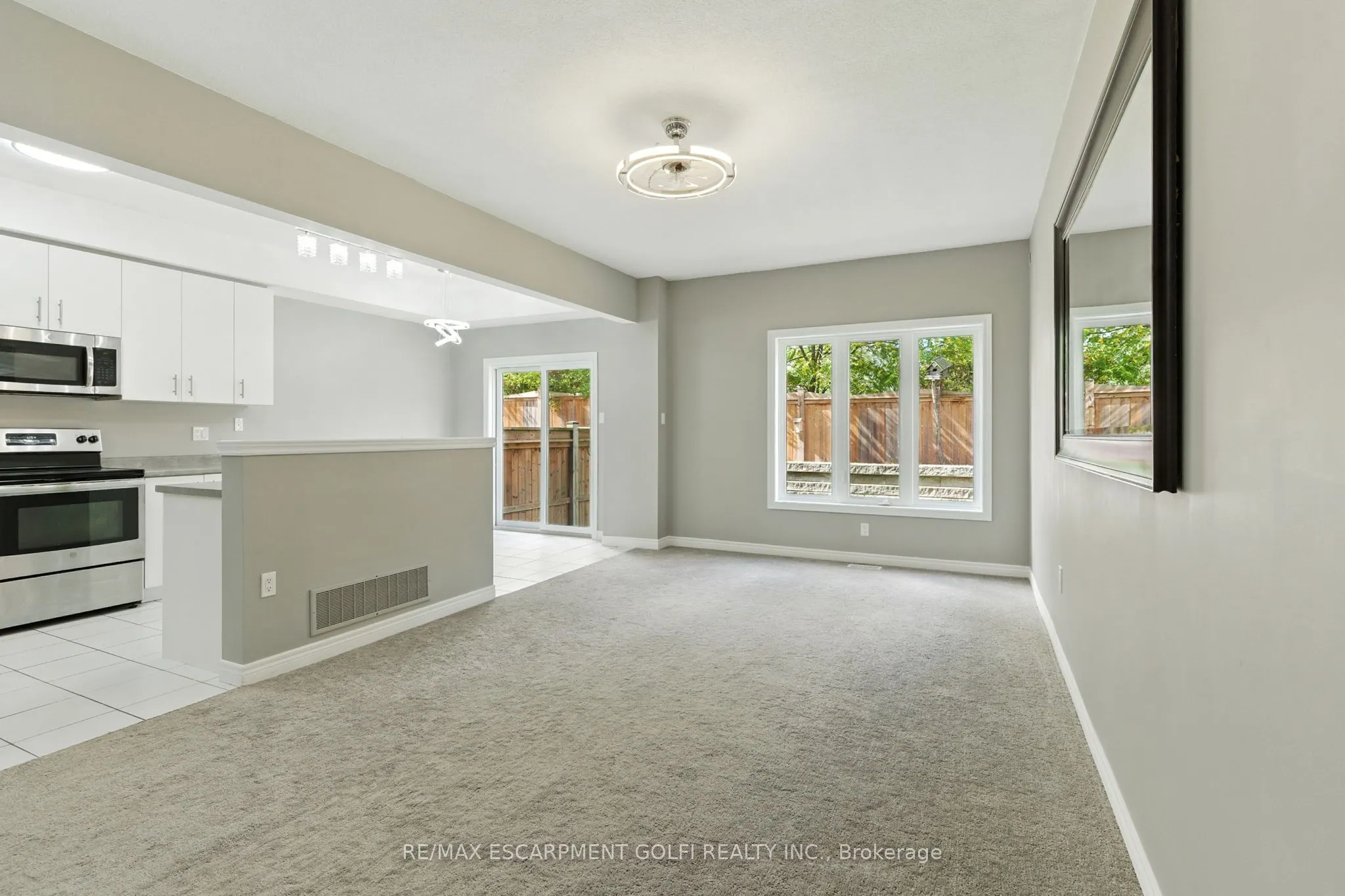 17 Dennis Drive