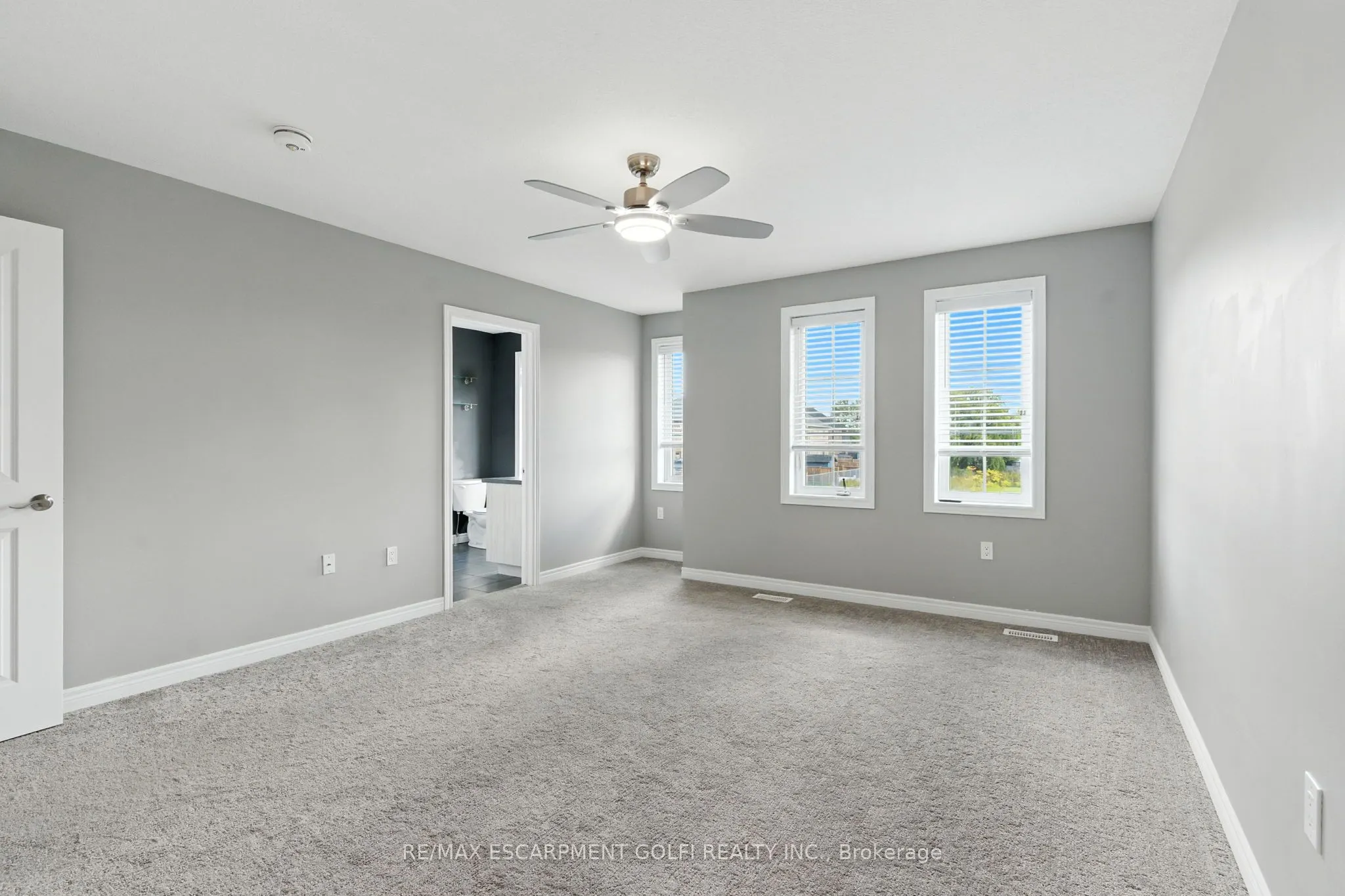17 Dennis Drive