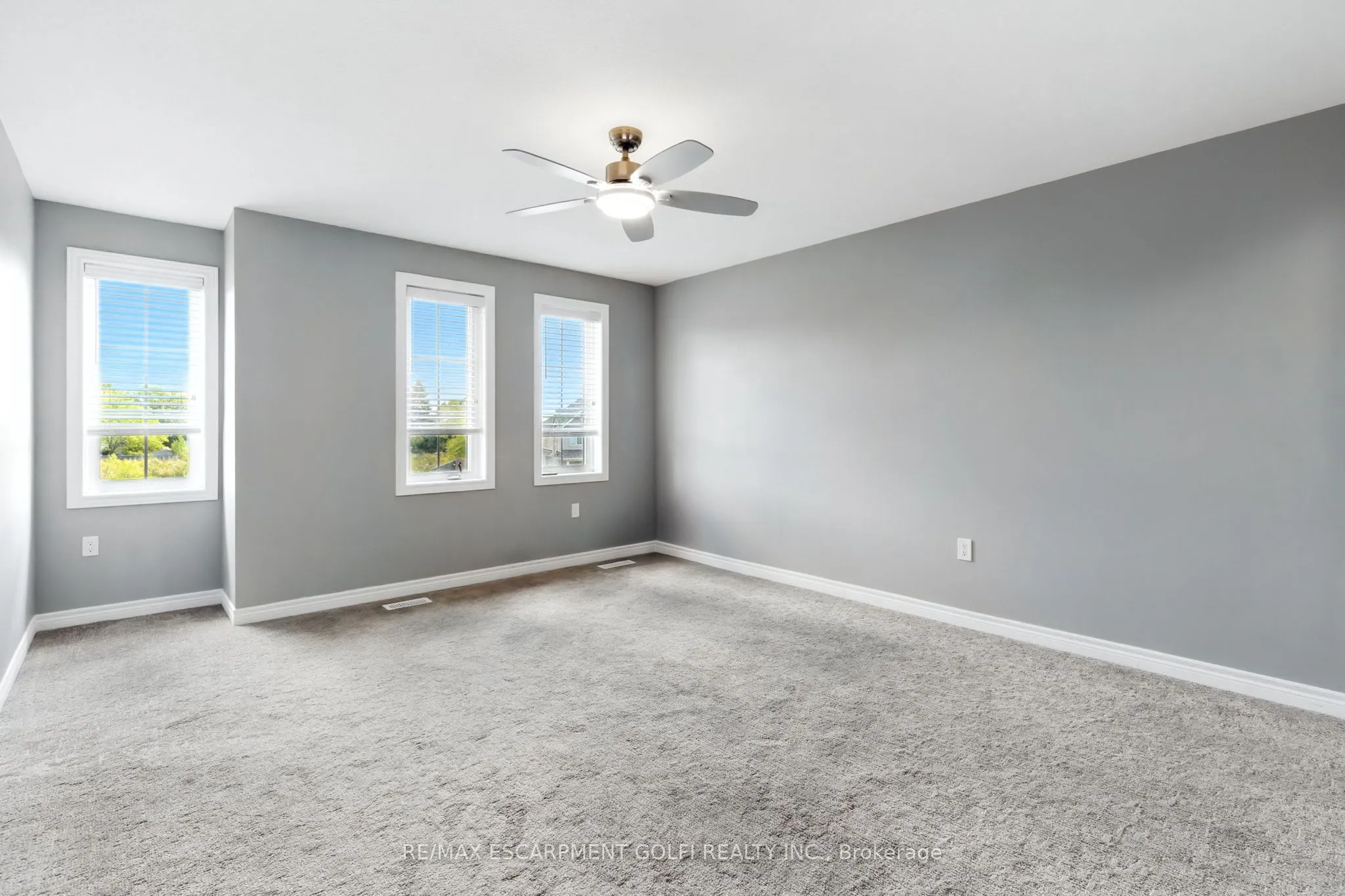 17 Dennis Drive