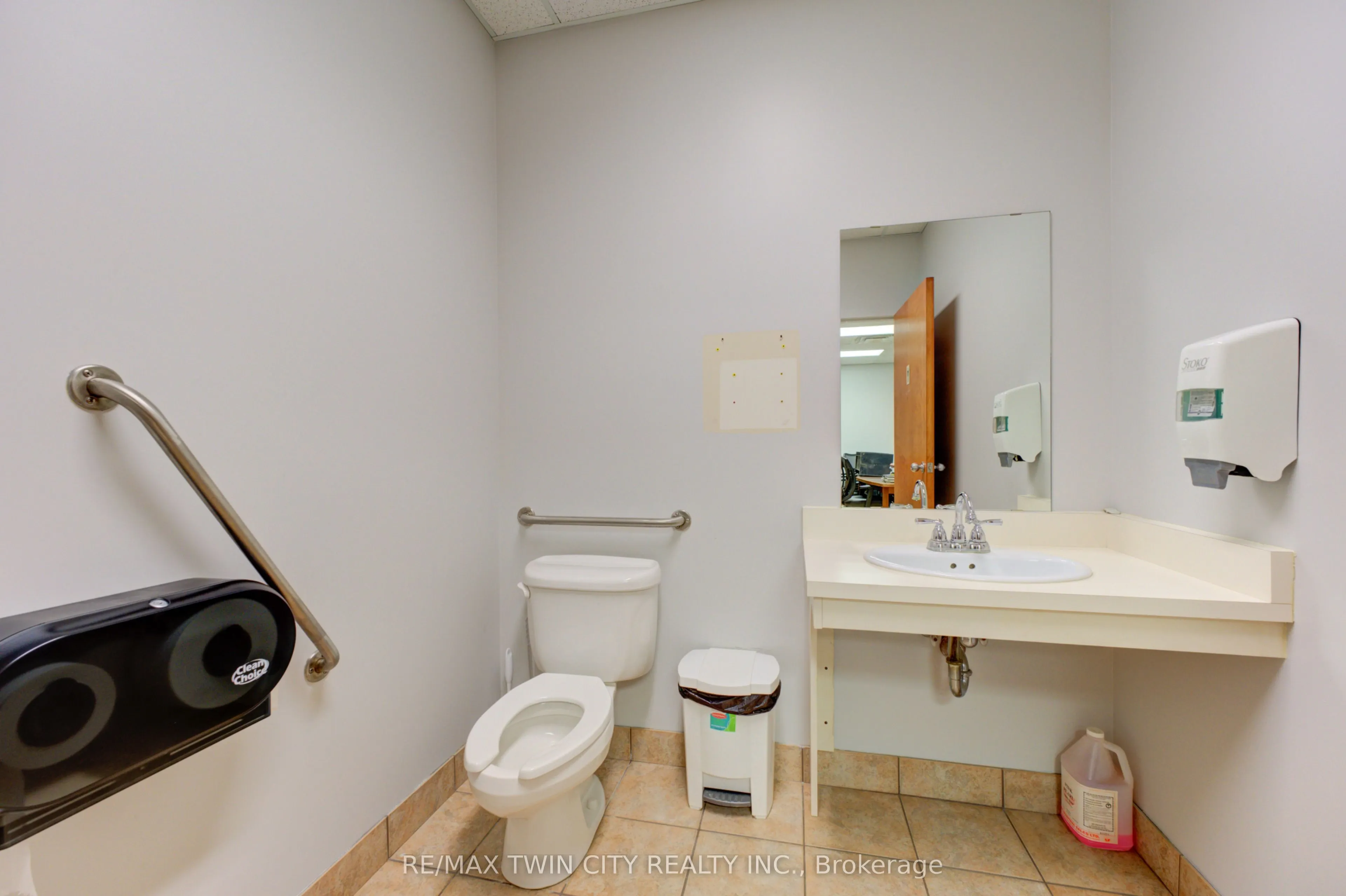 17 Corporate Place, #A