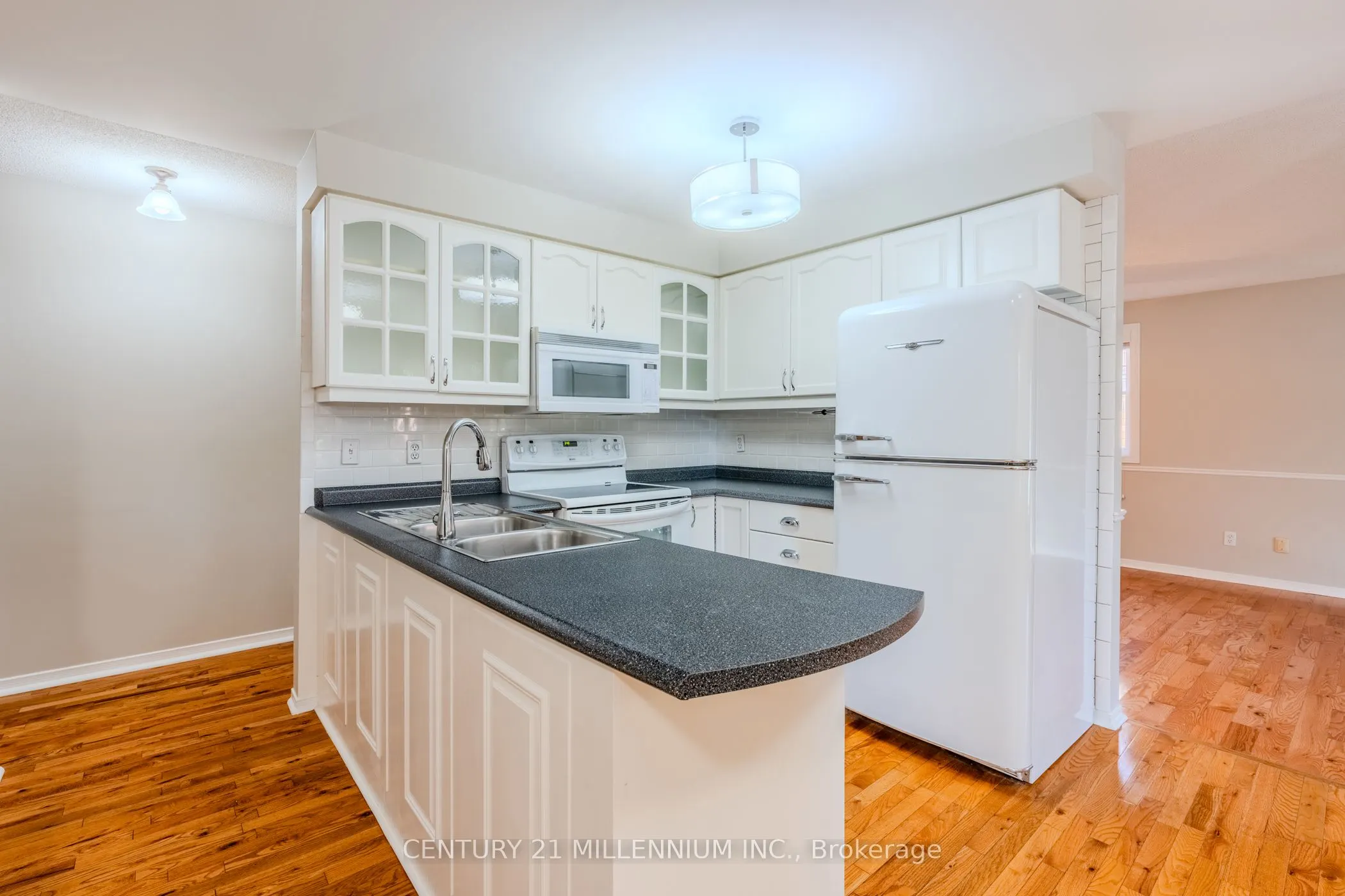 60 Ofield Road