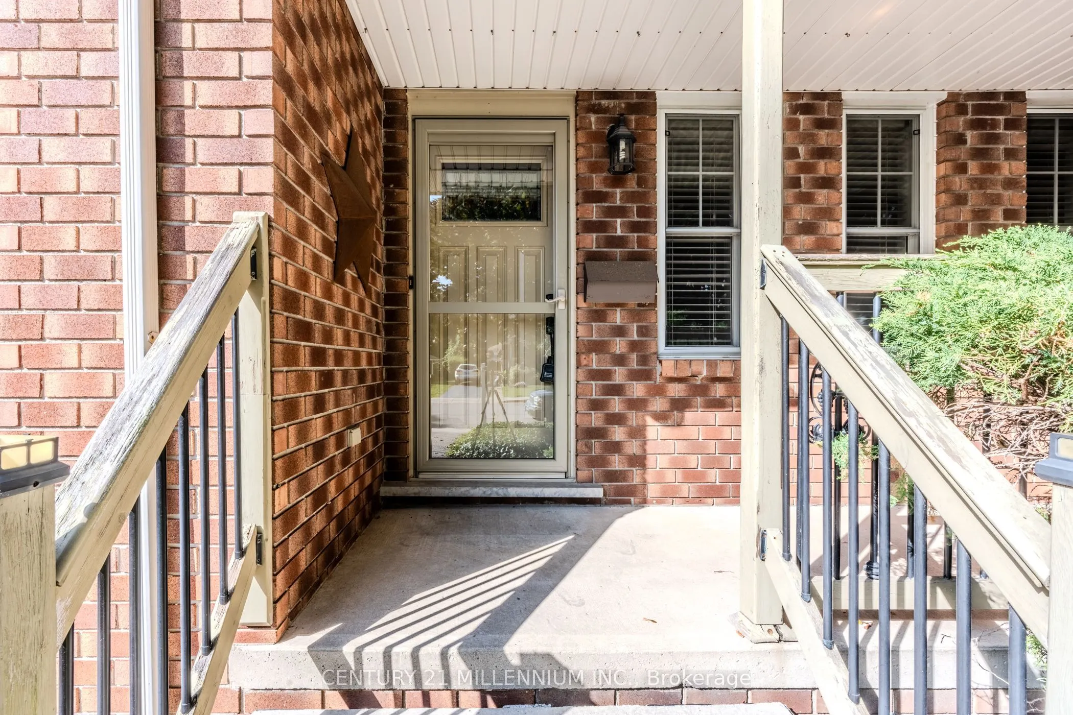 60 Ofield Road