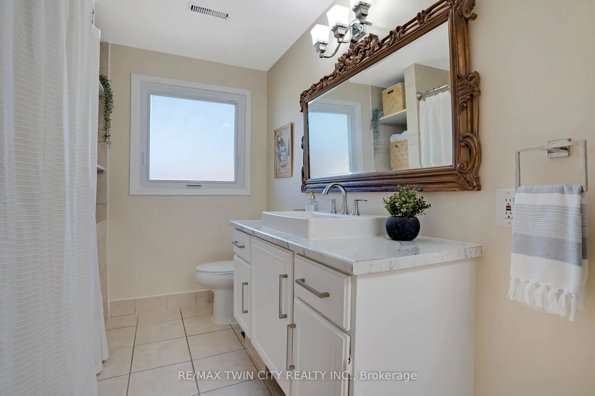 276 Camille Crescent