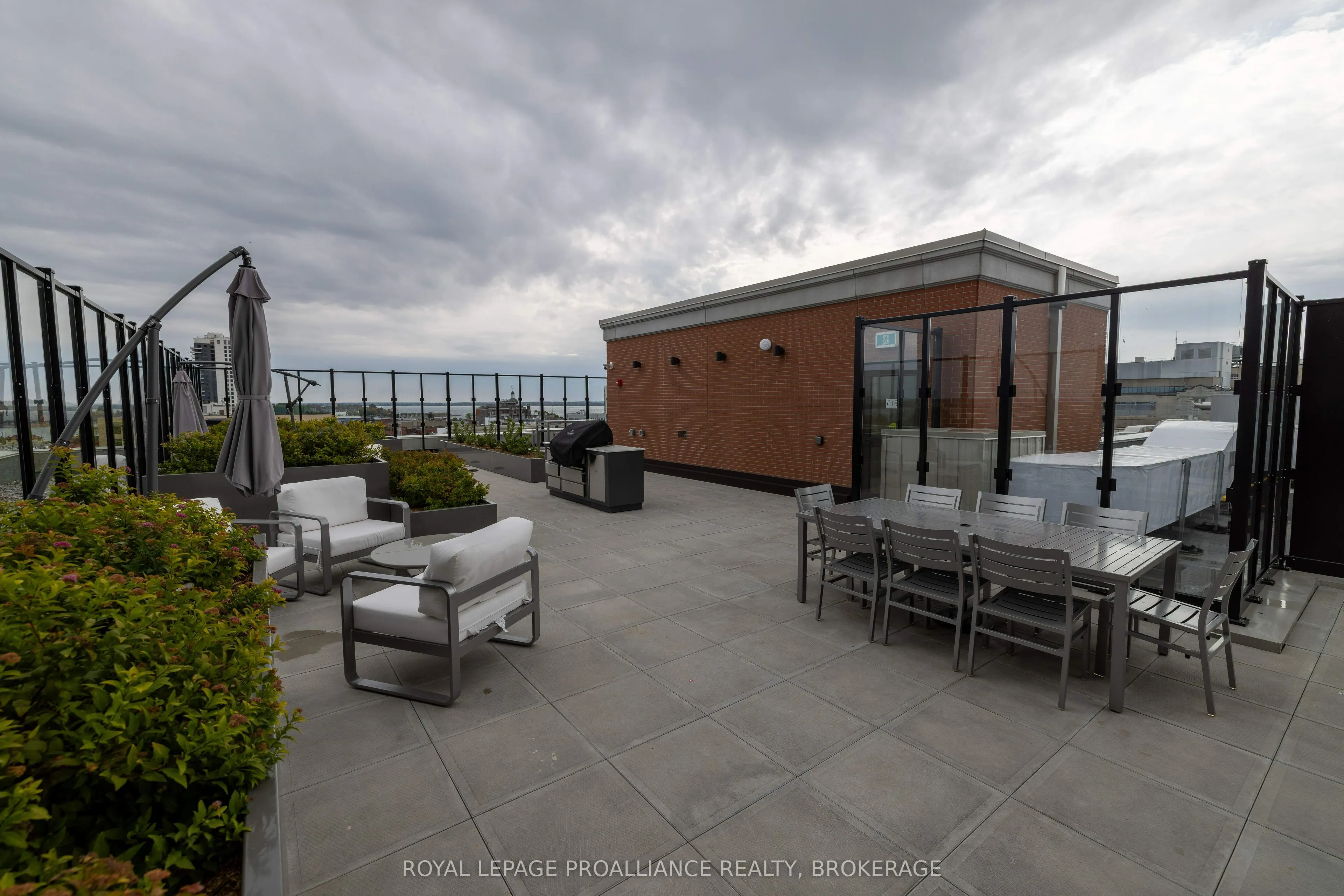 223 Princess Street, #905