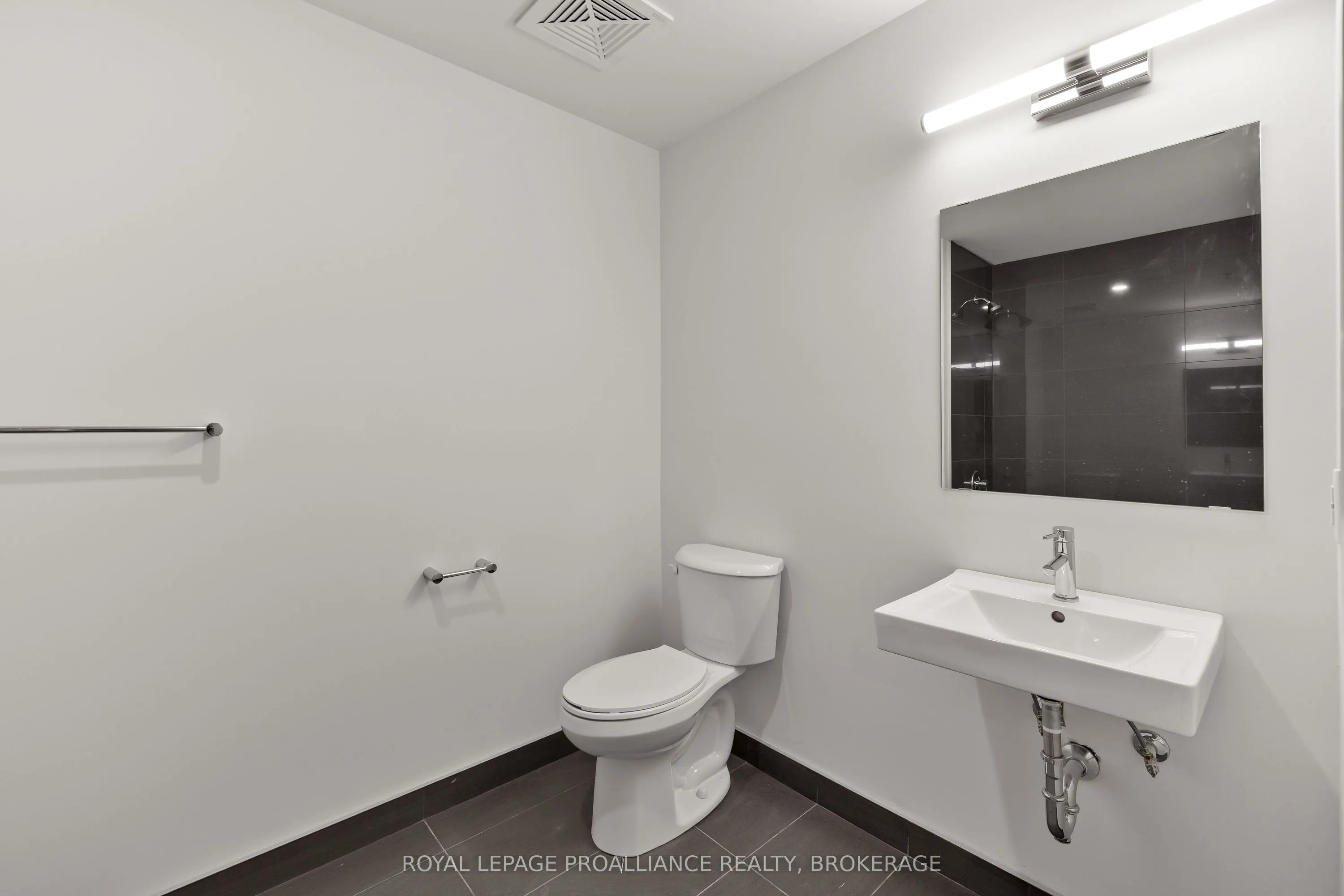 223 Princess Street, #905
