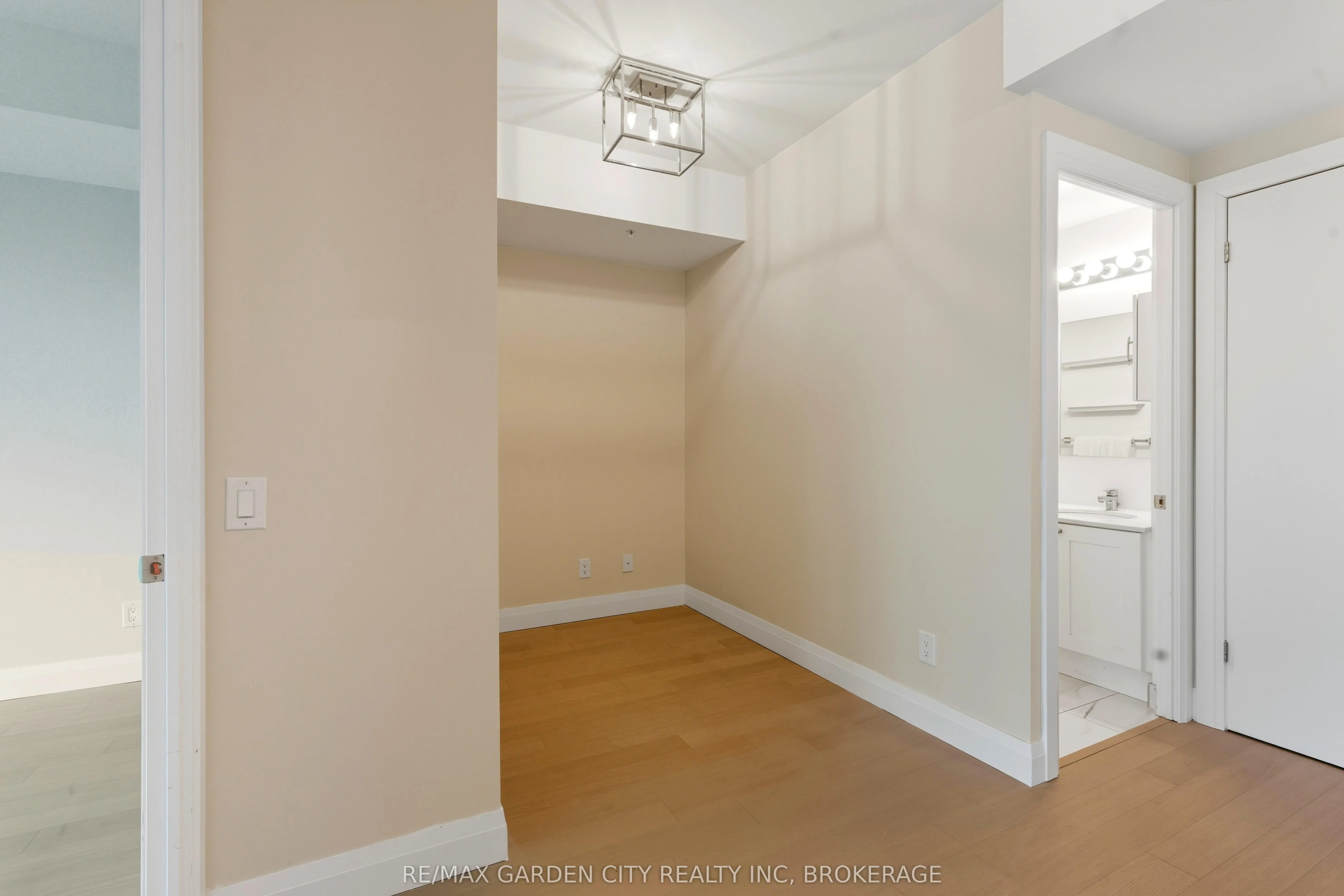 7711 Green Vista Gate Avenue, #408