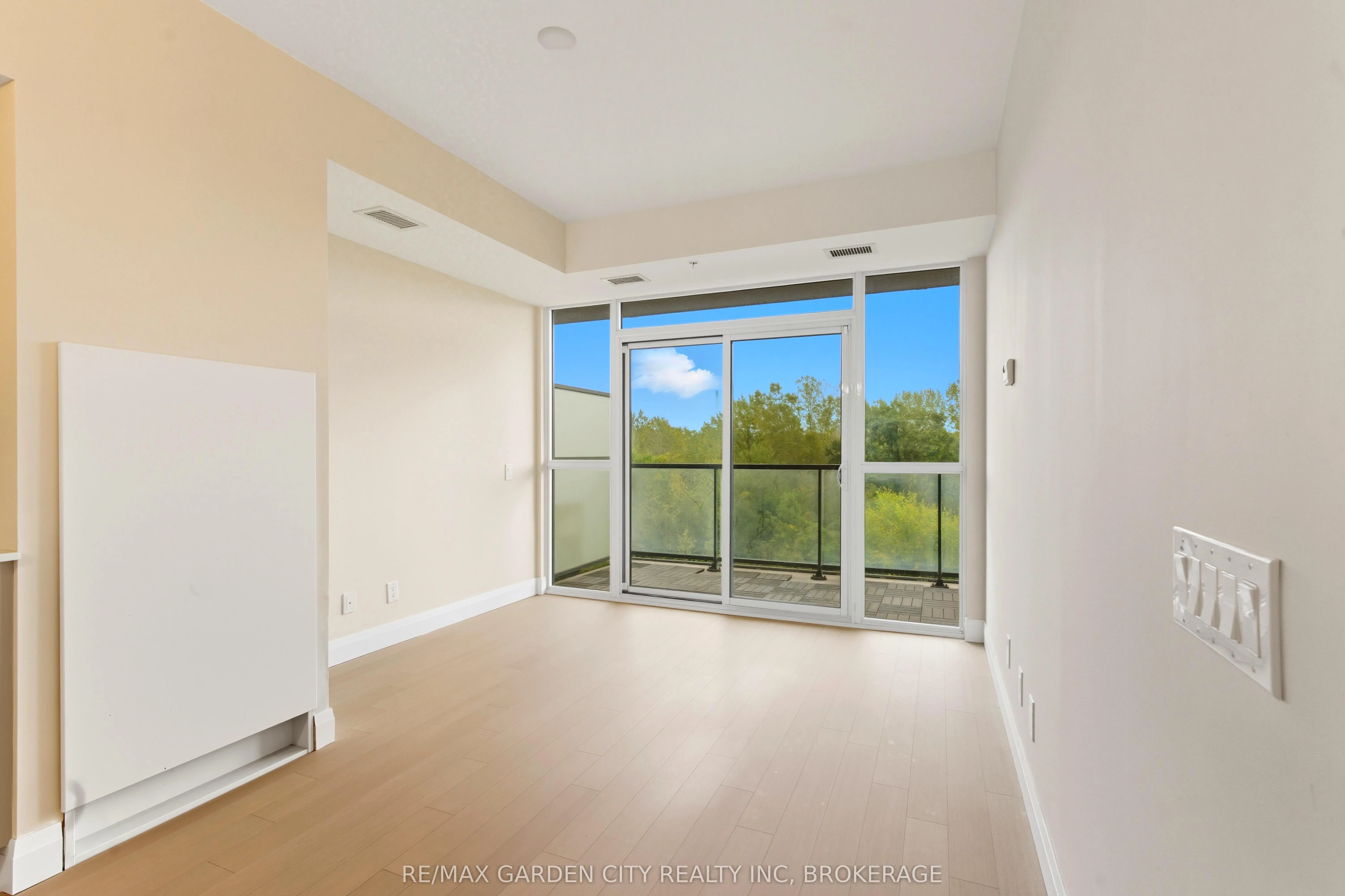 7711 Green Vista Gate Avenue, #408