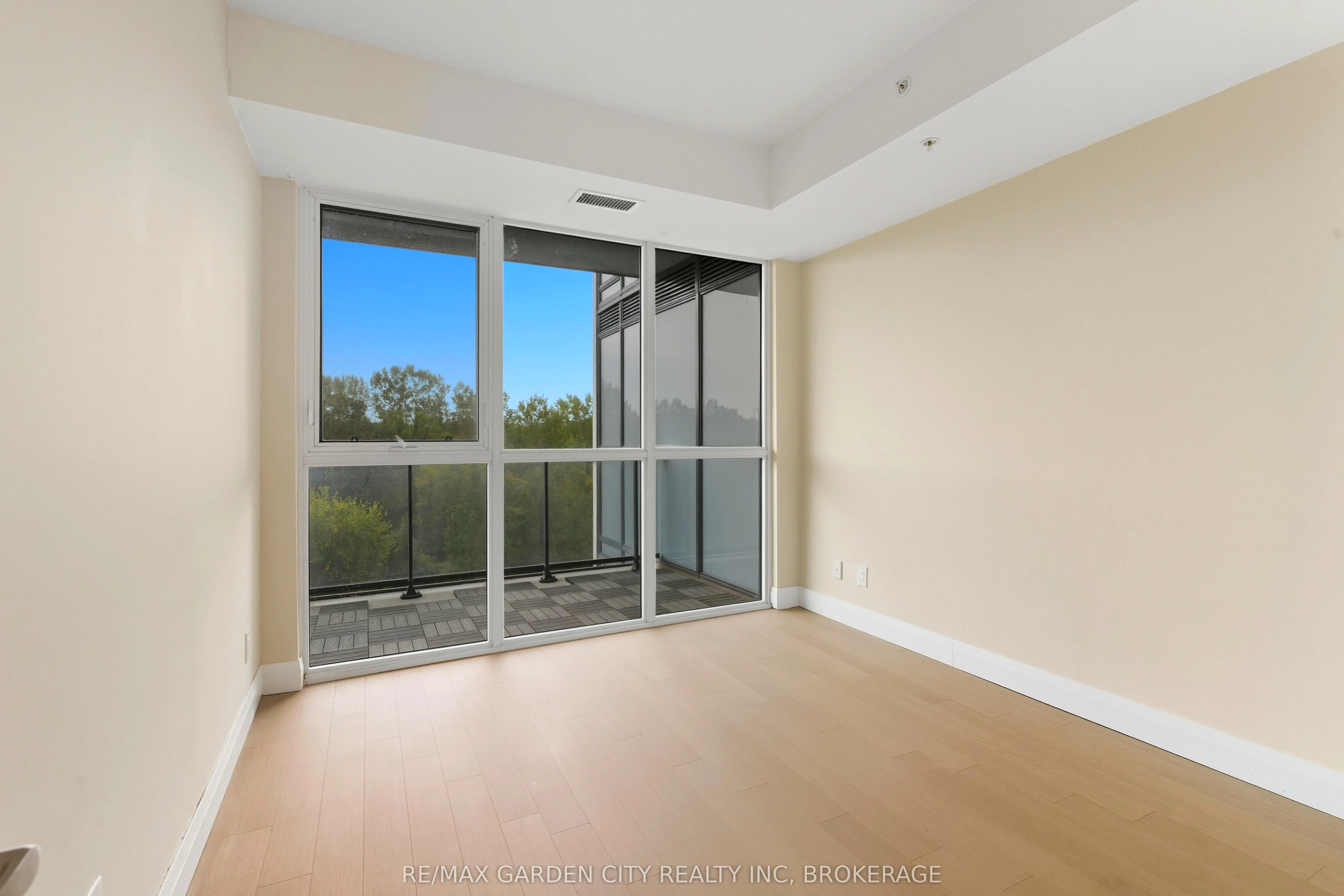 7711 Green Vista Gate Avenue, #408