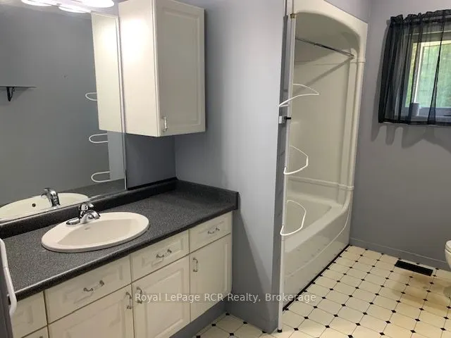 505 Pike Bay Road W