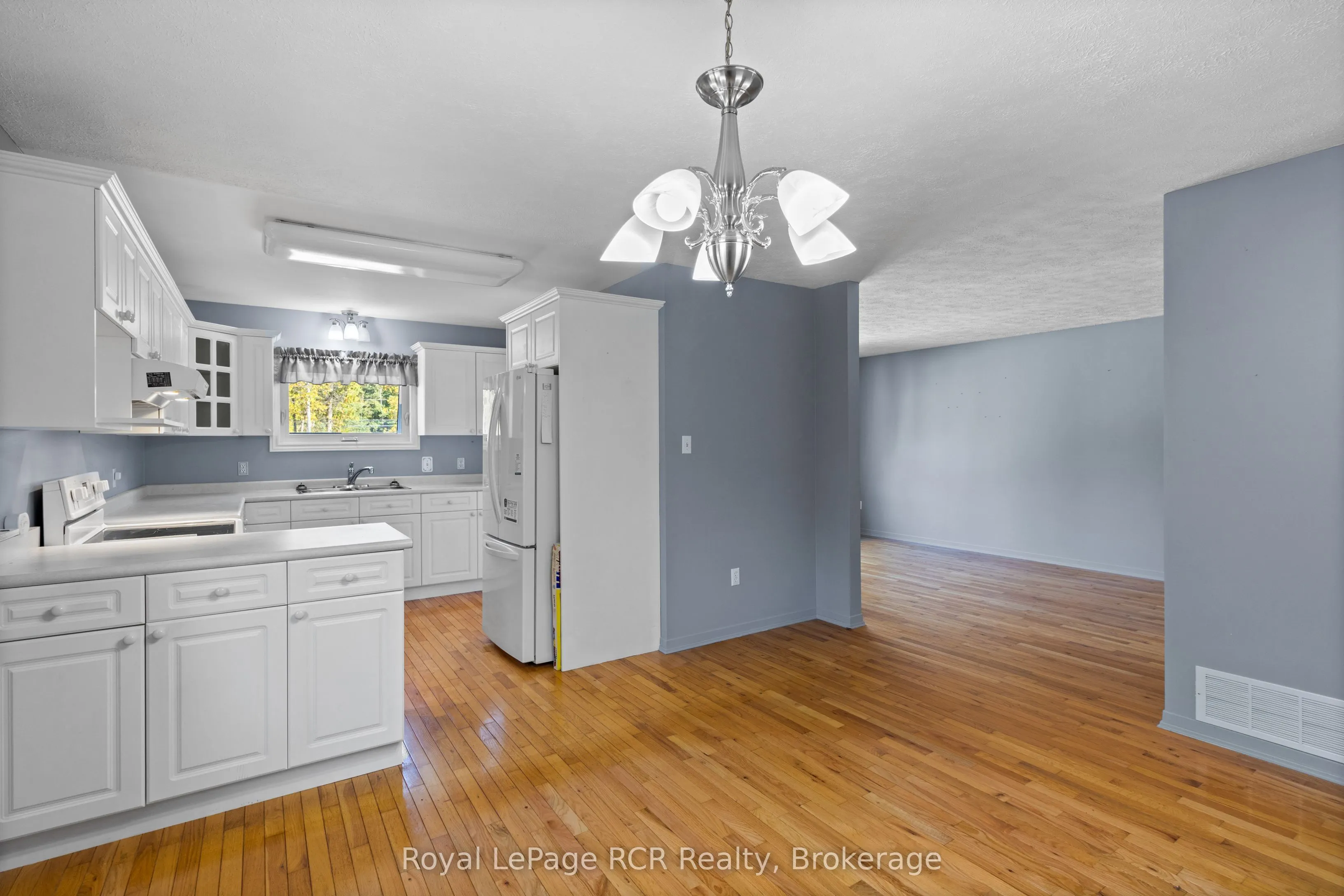 505 Pike Bay Road W
