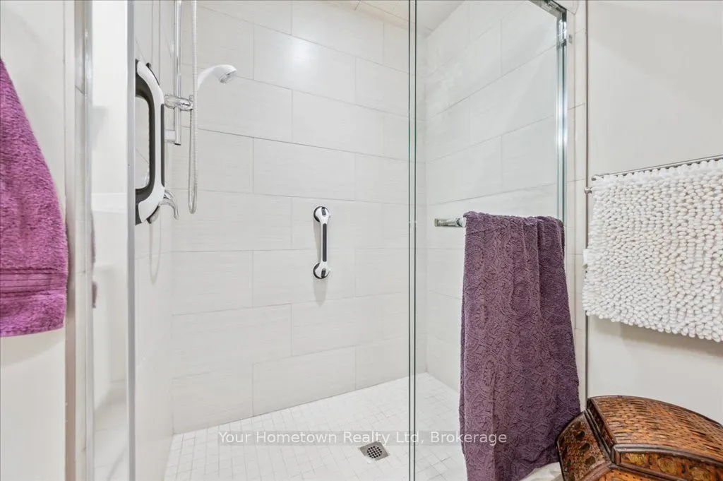 27 Stumpf Street, #27B