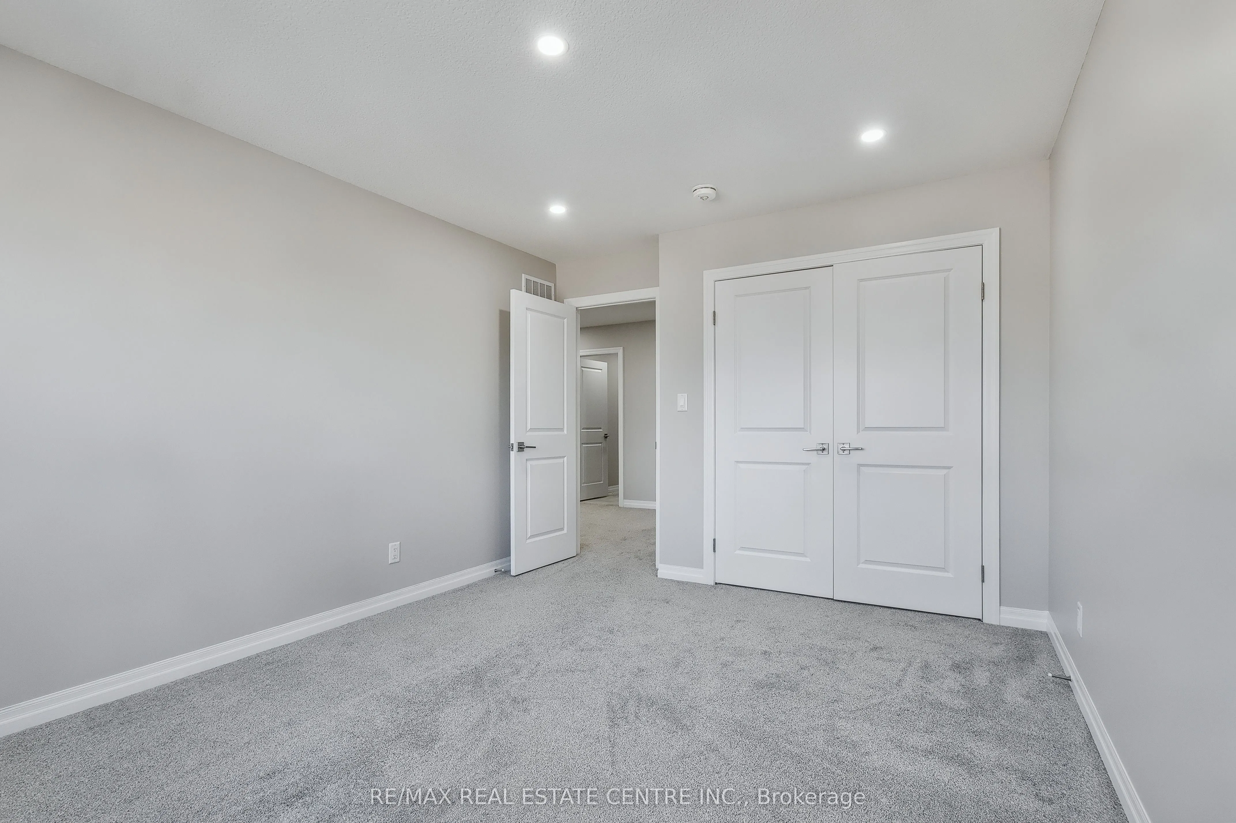162 Mountain Holly Court