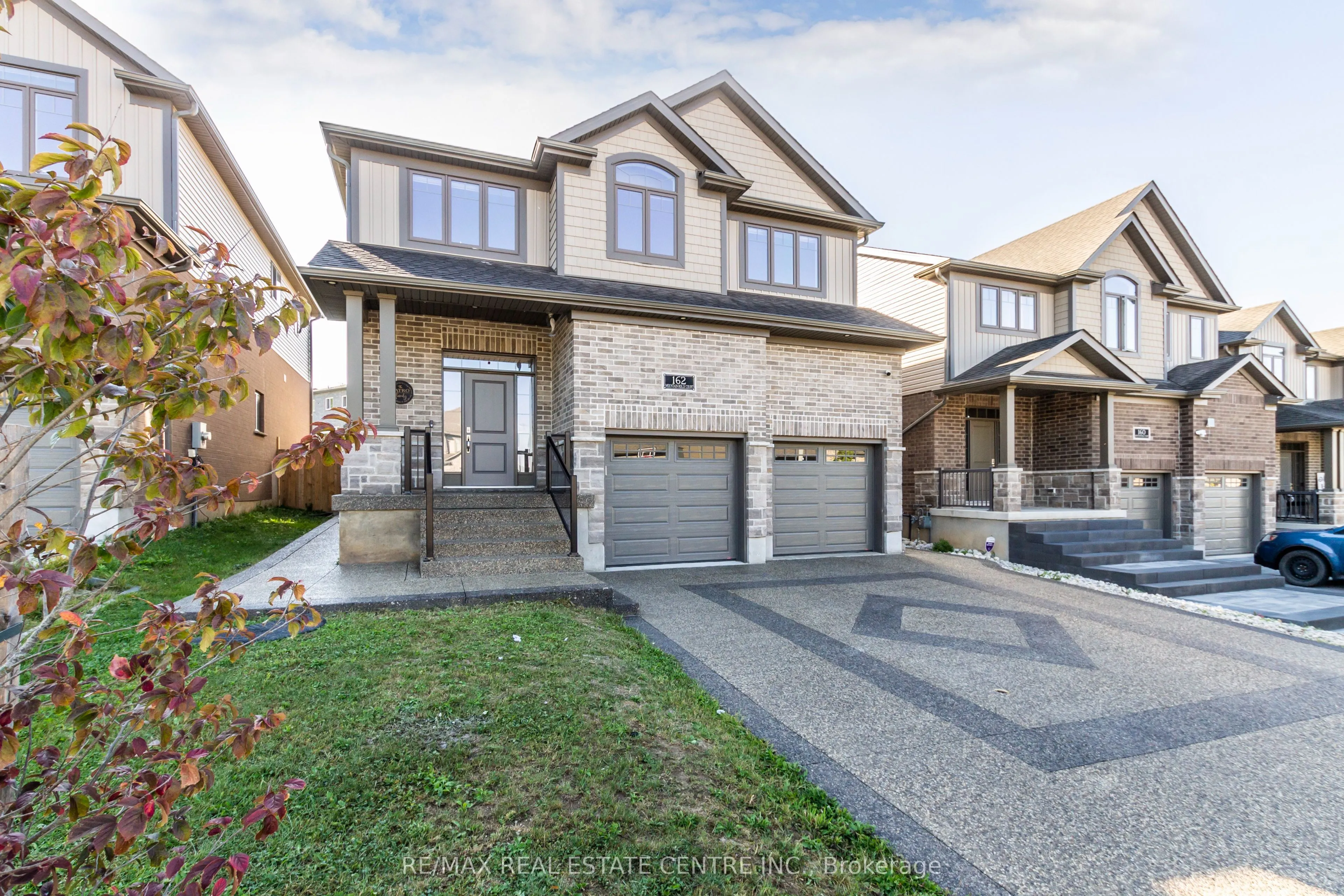 162 Mountain Holly Court