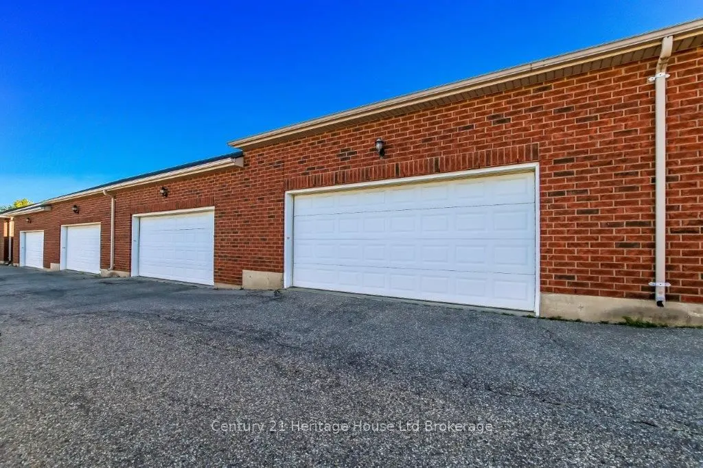 707 Southwood Way, #2